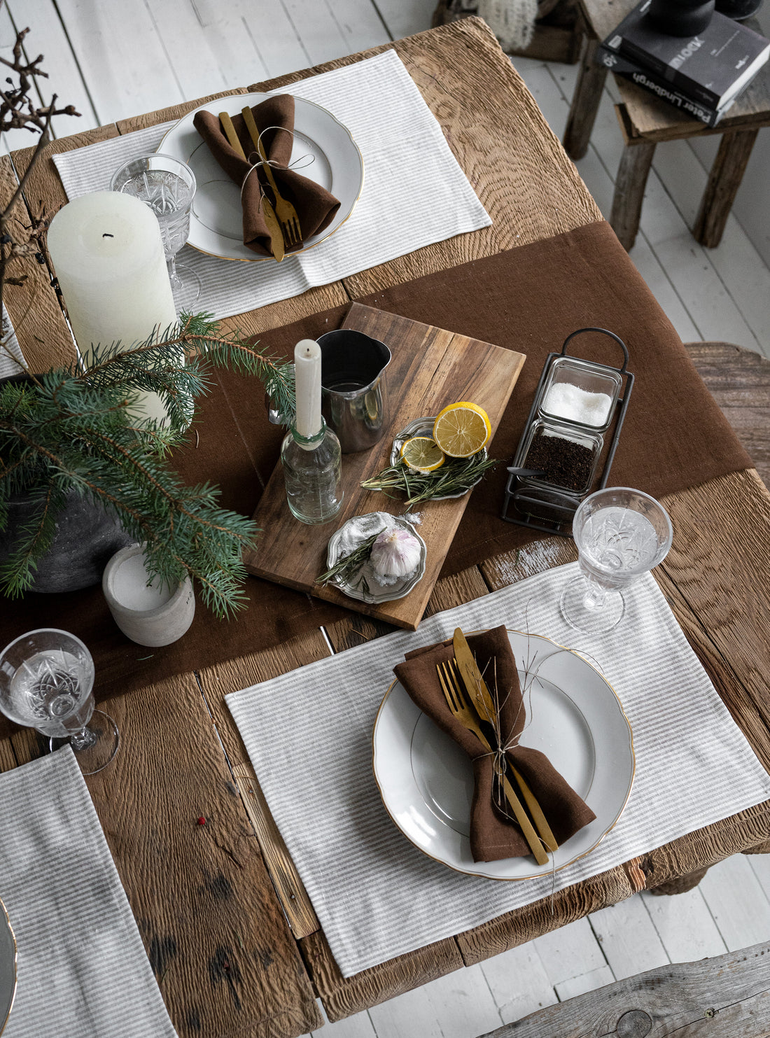 Linen Napkin in Walnut