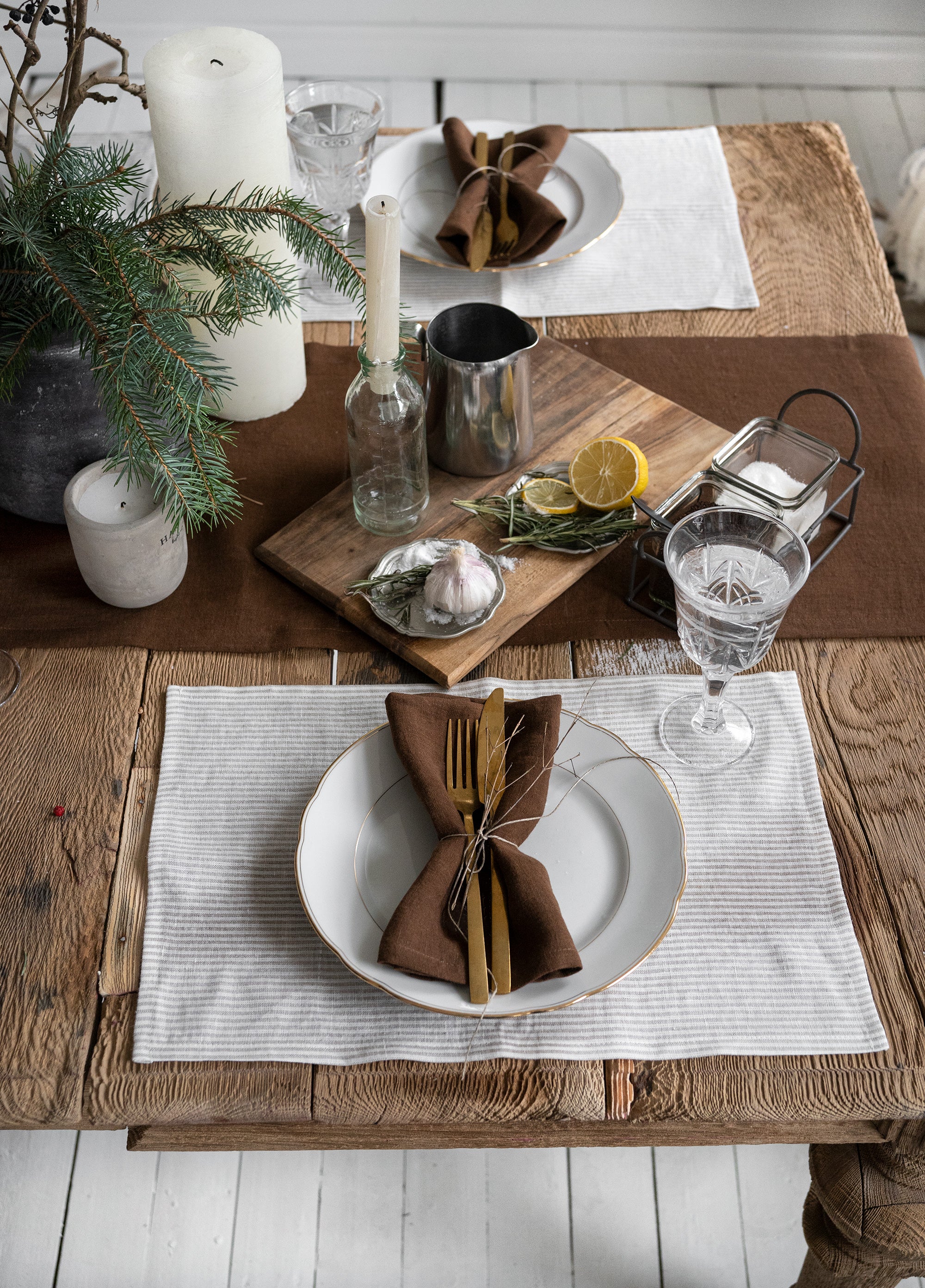 Linen Napkin in Walnut
