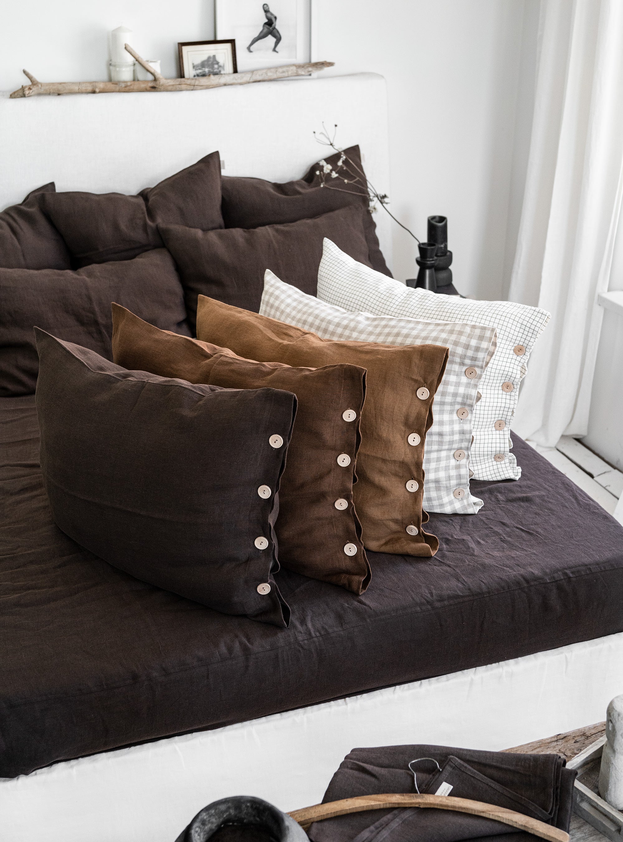 Linen Pillowcase with Buttons