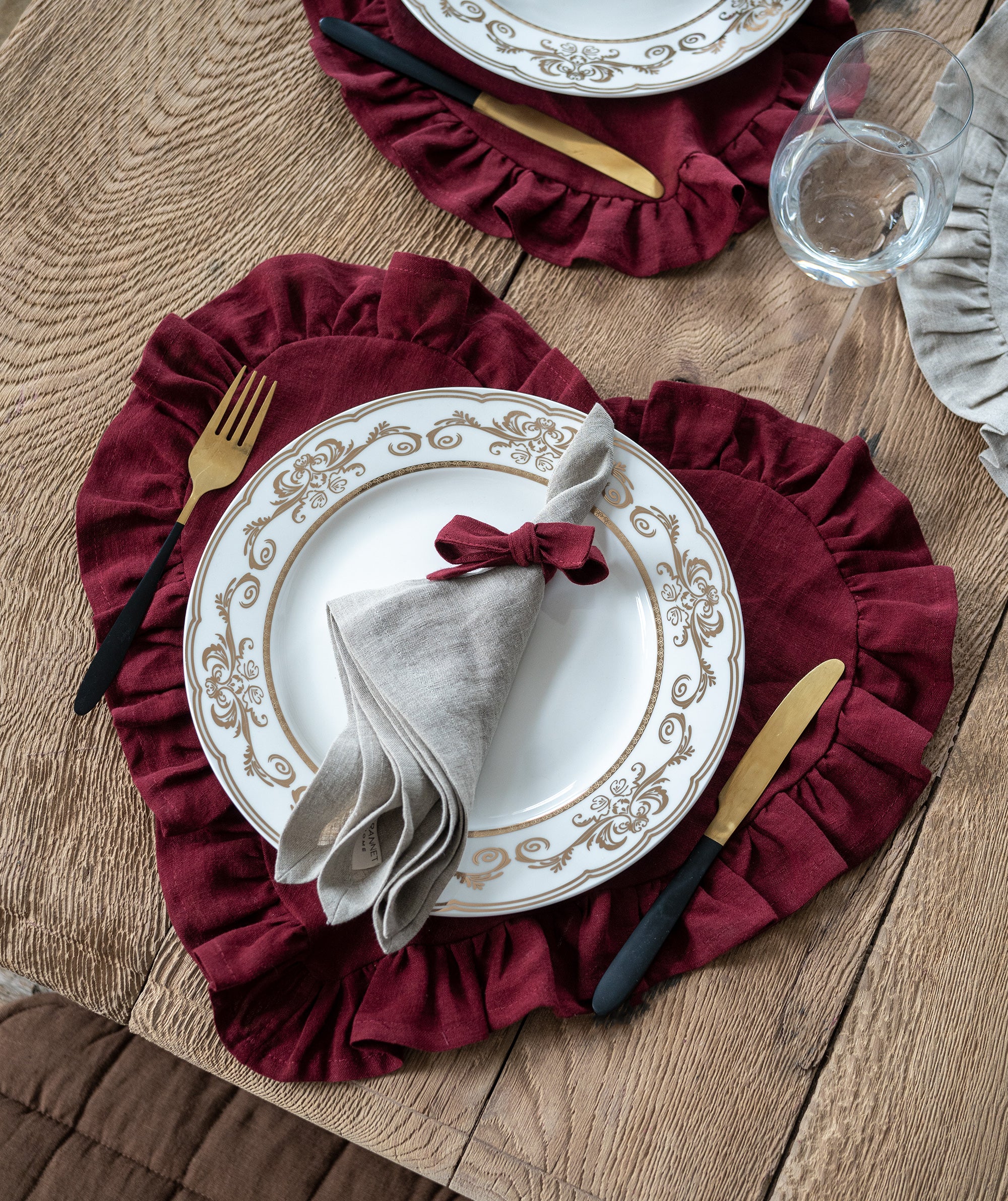 Ruffled Heart Linen Placemat in Maroon
