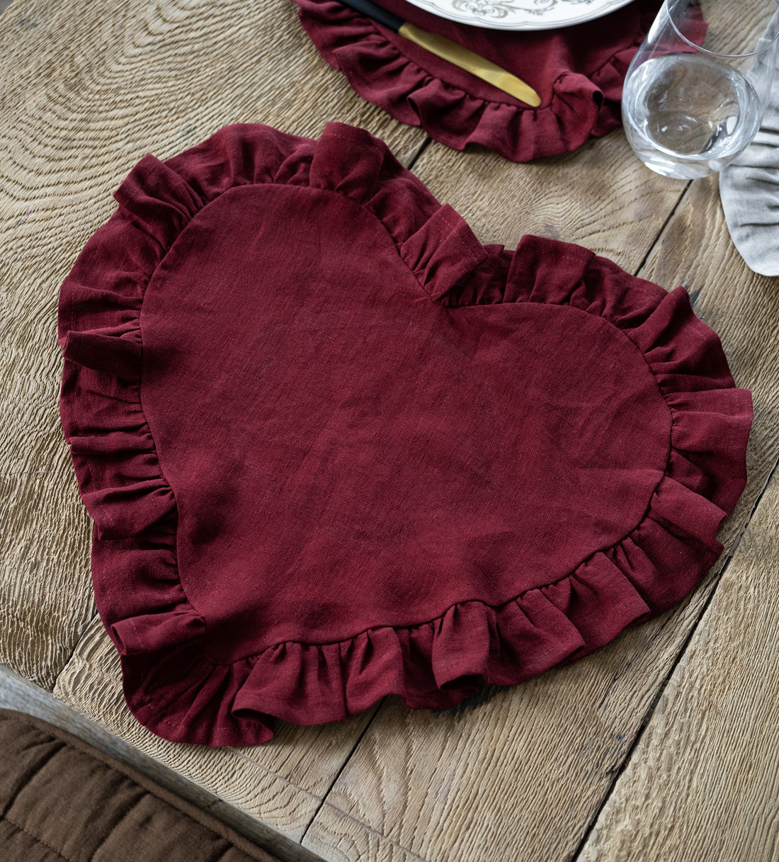 Ruffled Heart Linen Placemat in Maroon