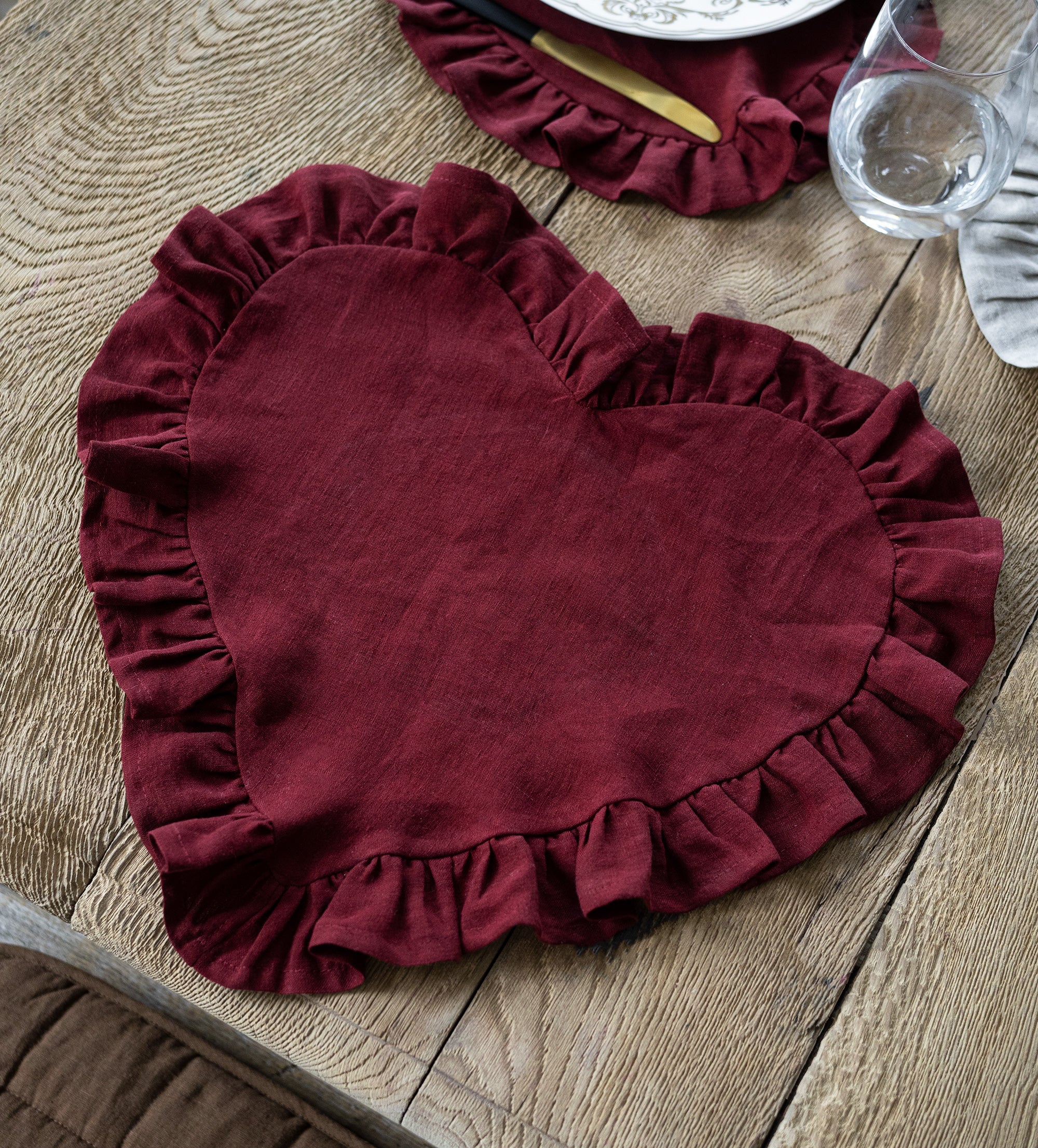 Ruffled Heart Linen Placemat in Maroon