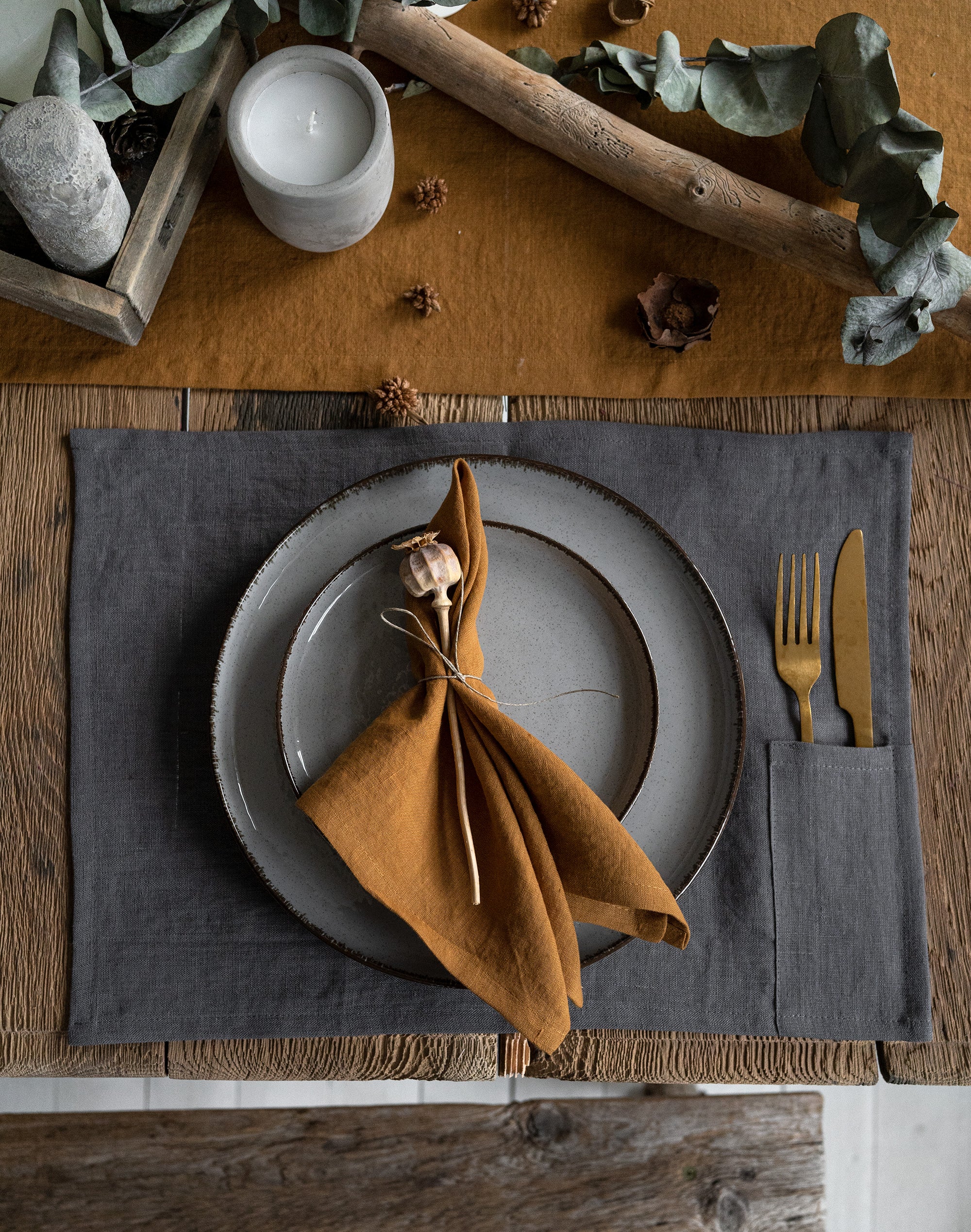 Linen Placemat with Cutlery Pocket in Charcoal Gray