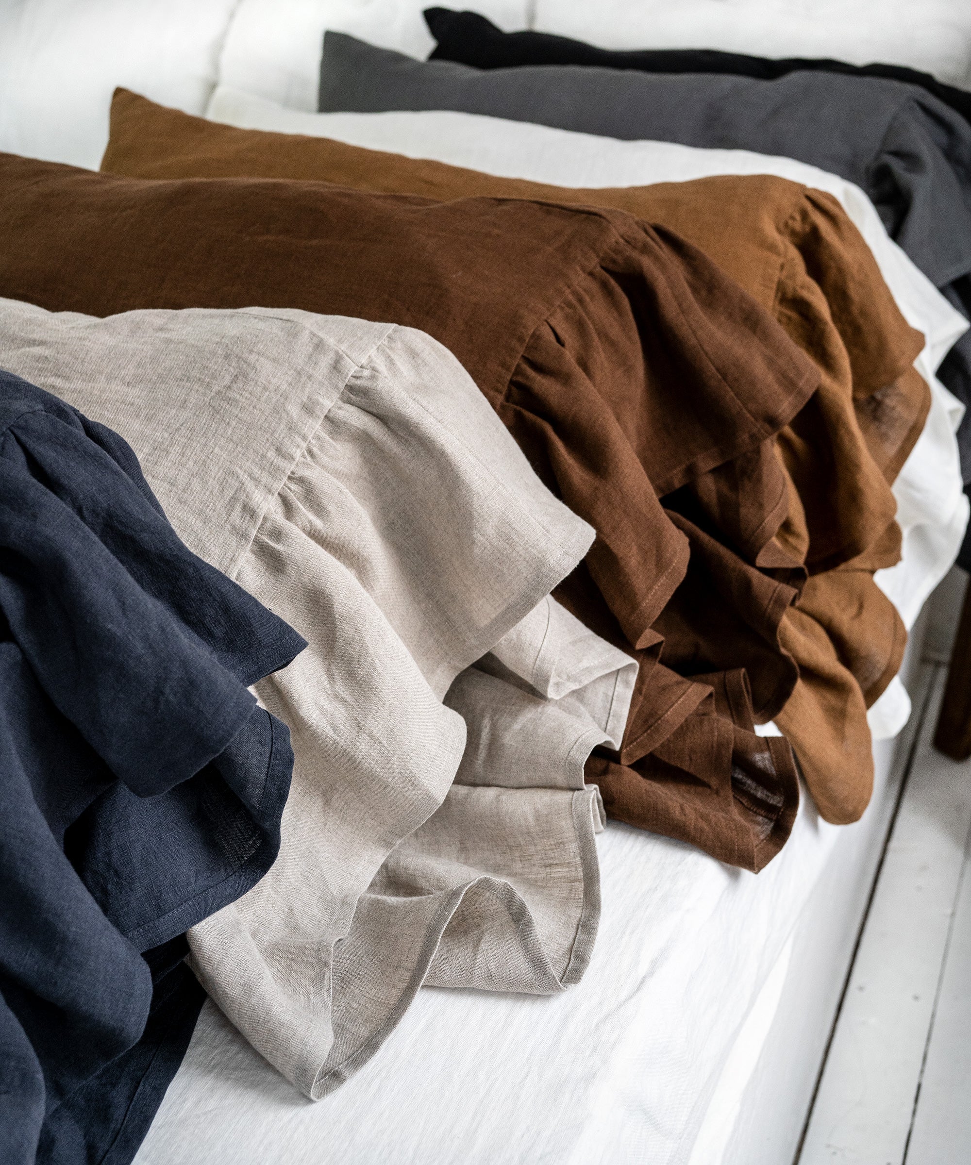 Linen Pillowcase with Side Ruffle