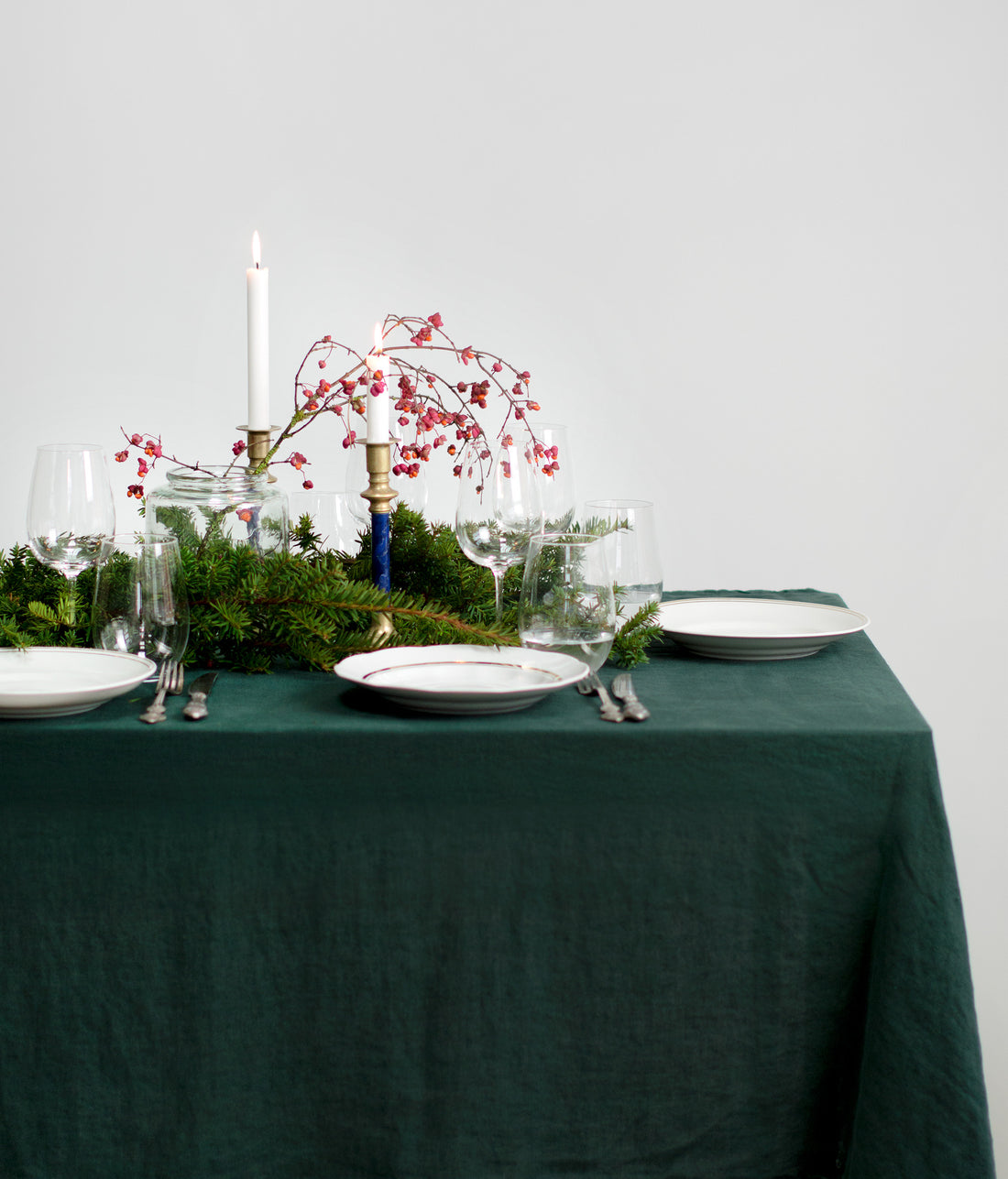 Linen tablecloth in Jungle Green