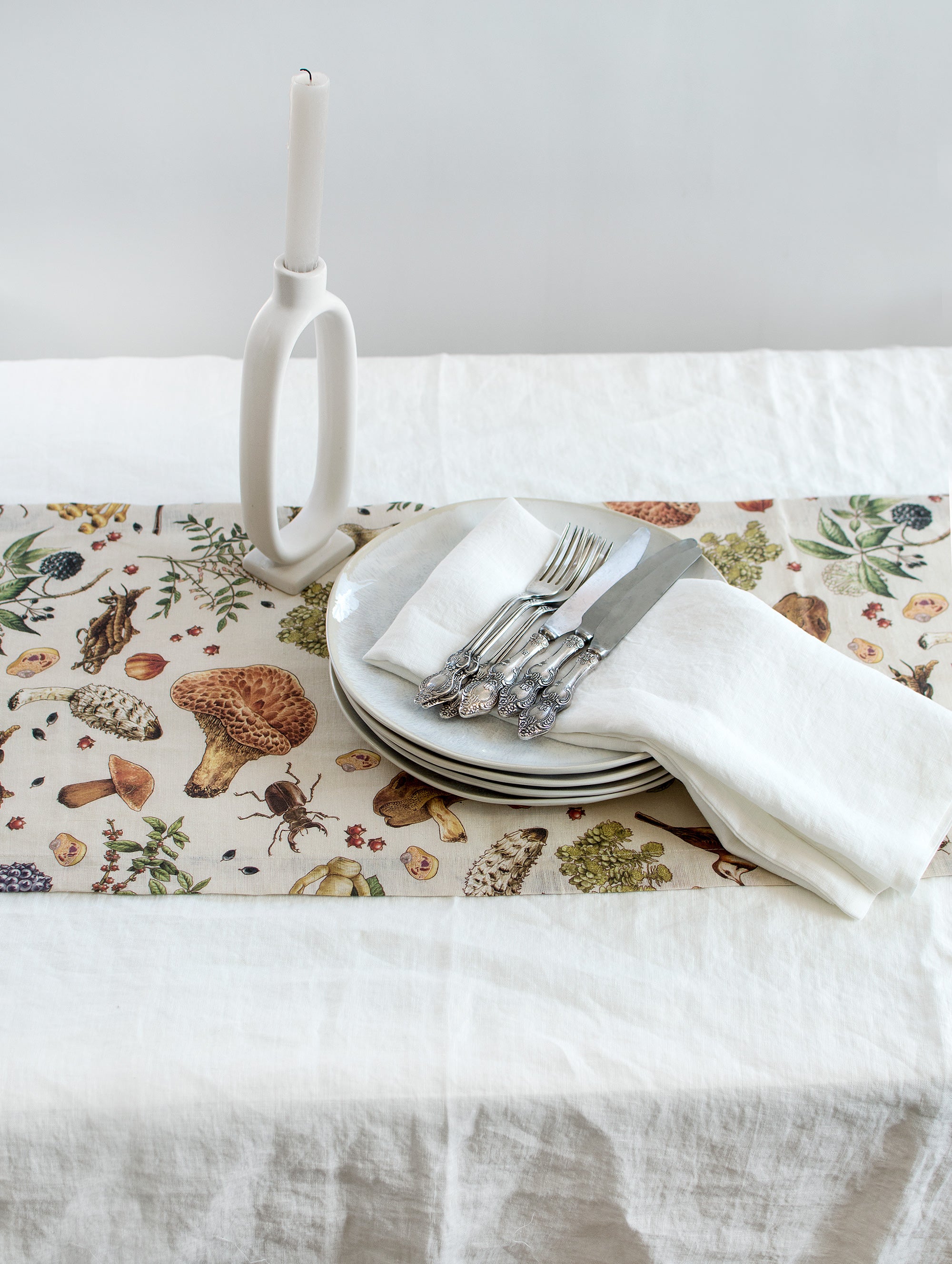 Linen Table Runner in Mushroom