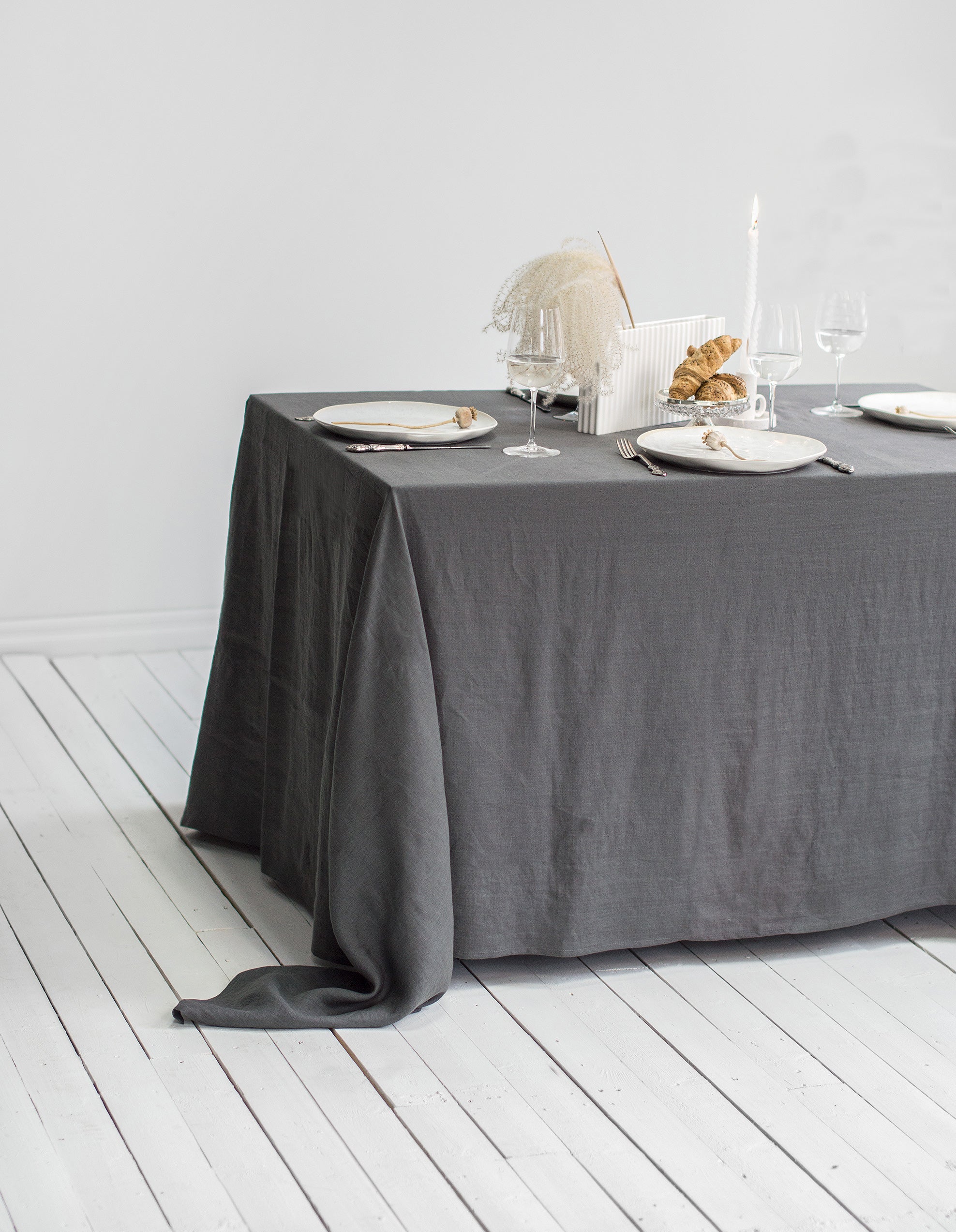 Linen Tablecloth in Charcoal Gray