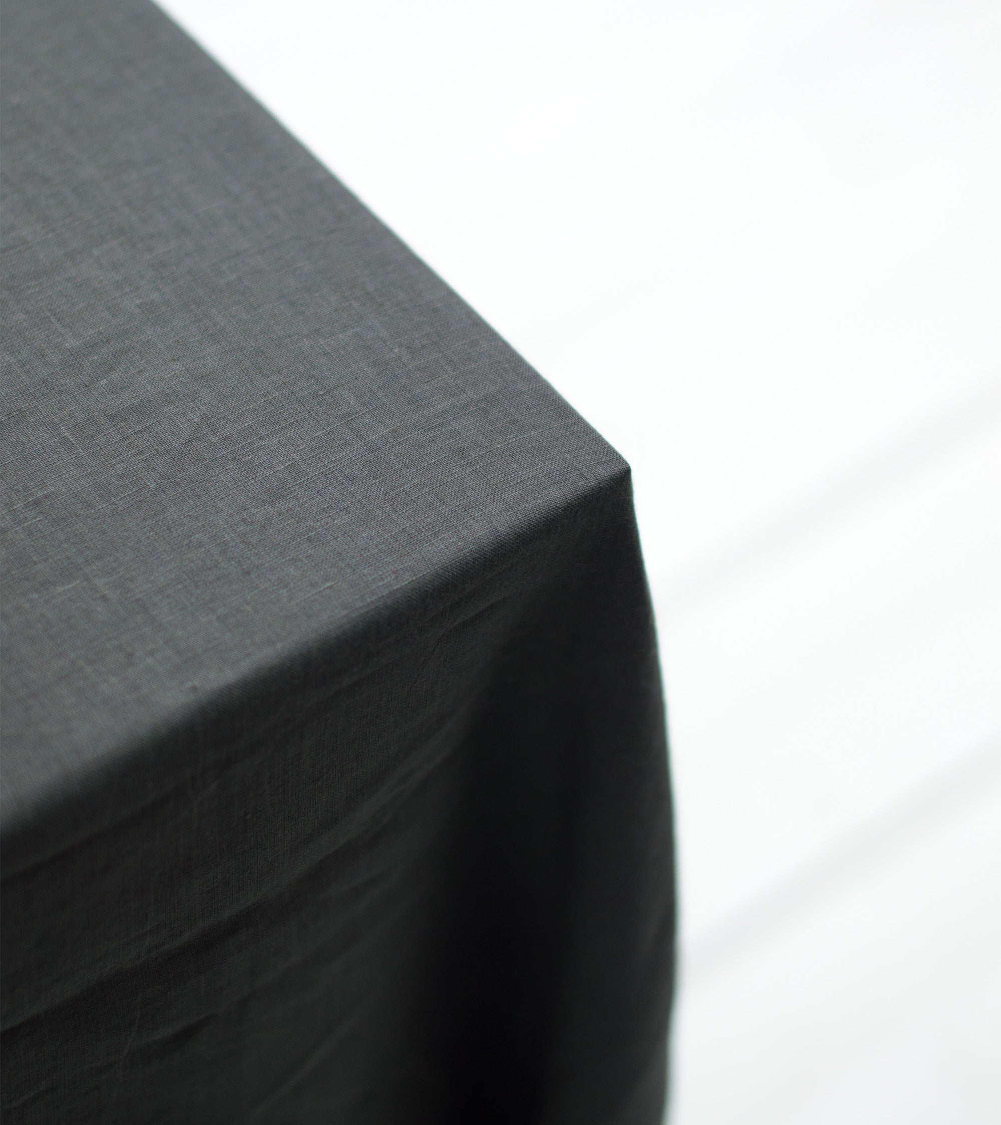 Linen Tablecloth in Charcoal Gray