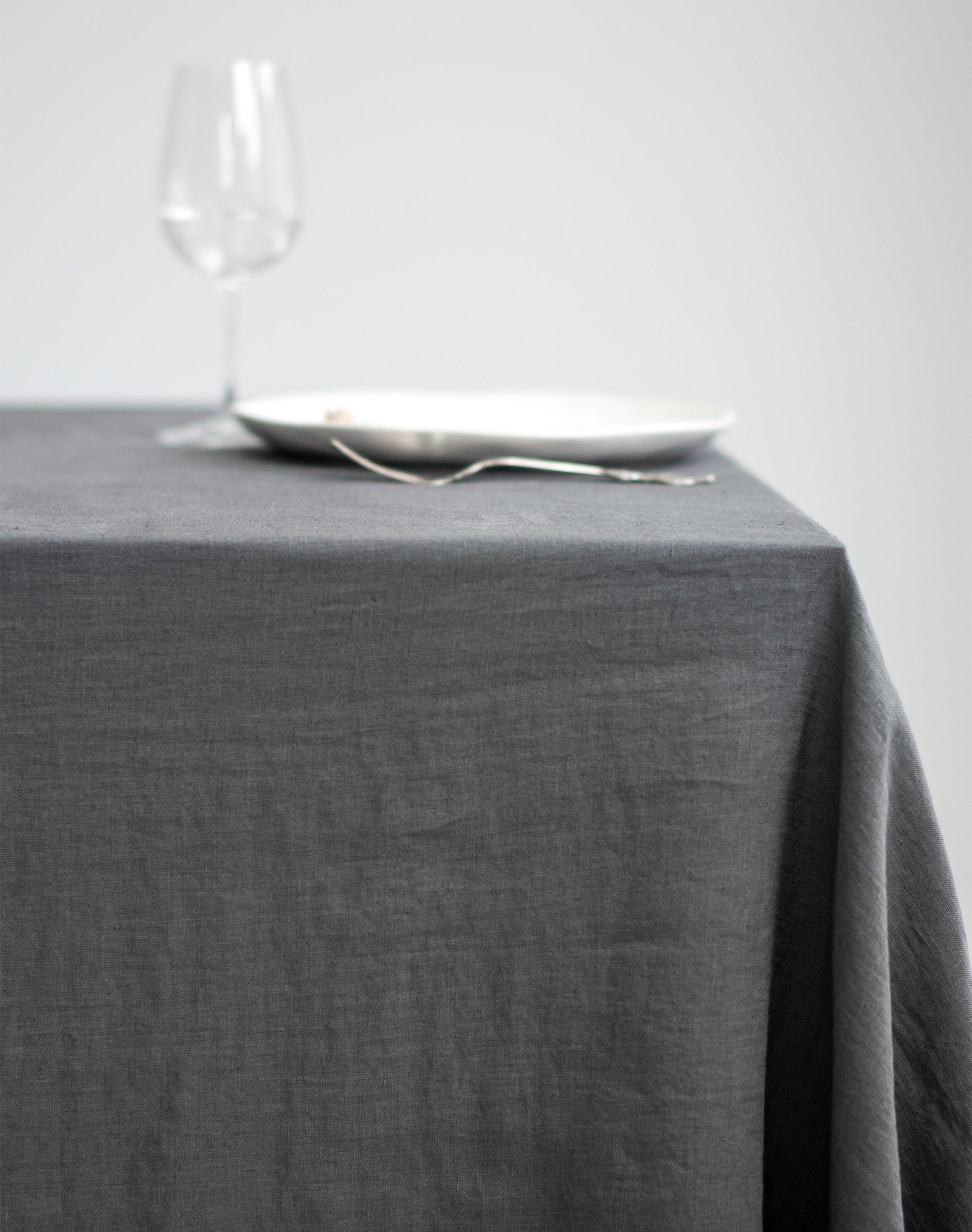 Linen Tablecloth in Charcoal Gray