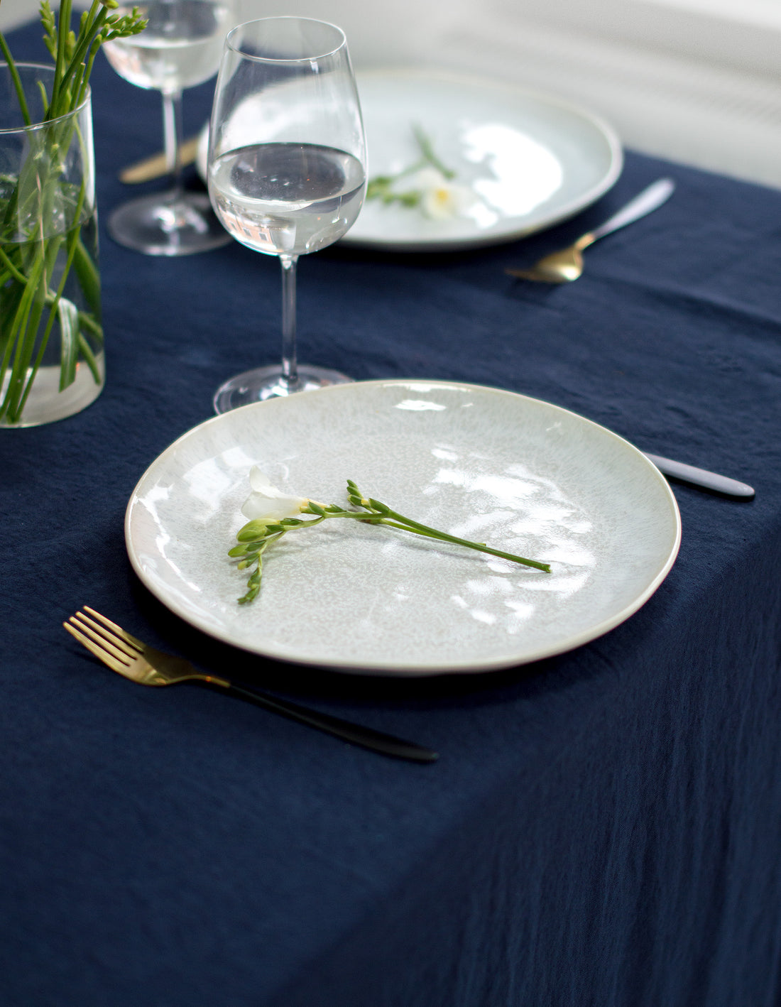 Linen tablecloth in Midnight Blue
