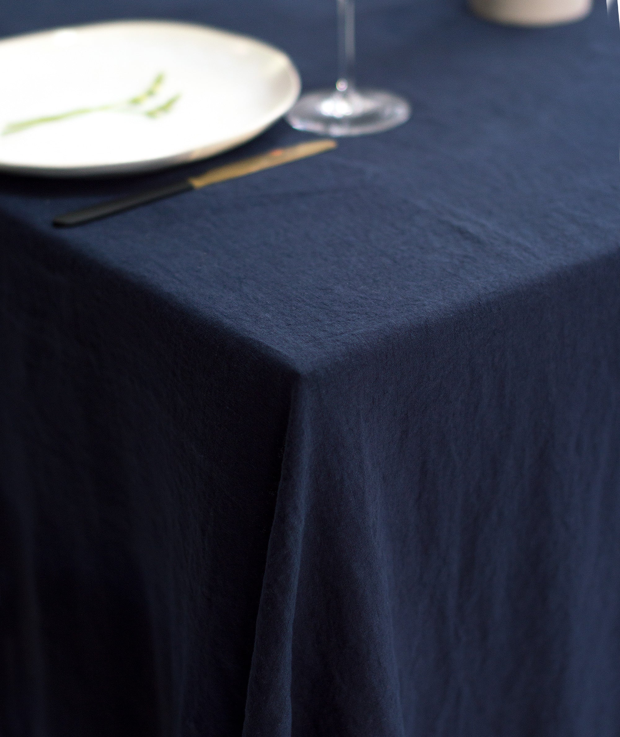 Linen tablecloth in Midnight Blue