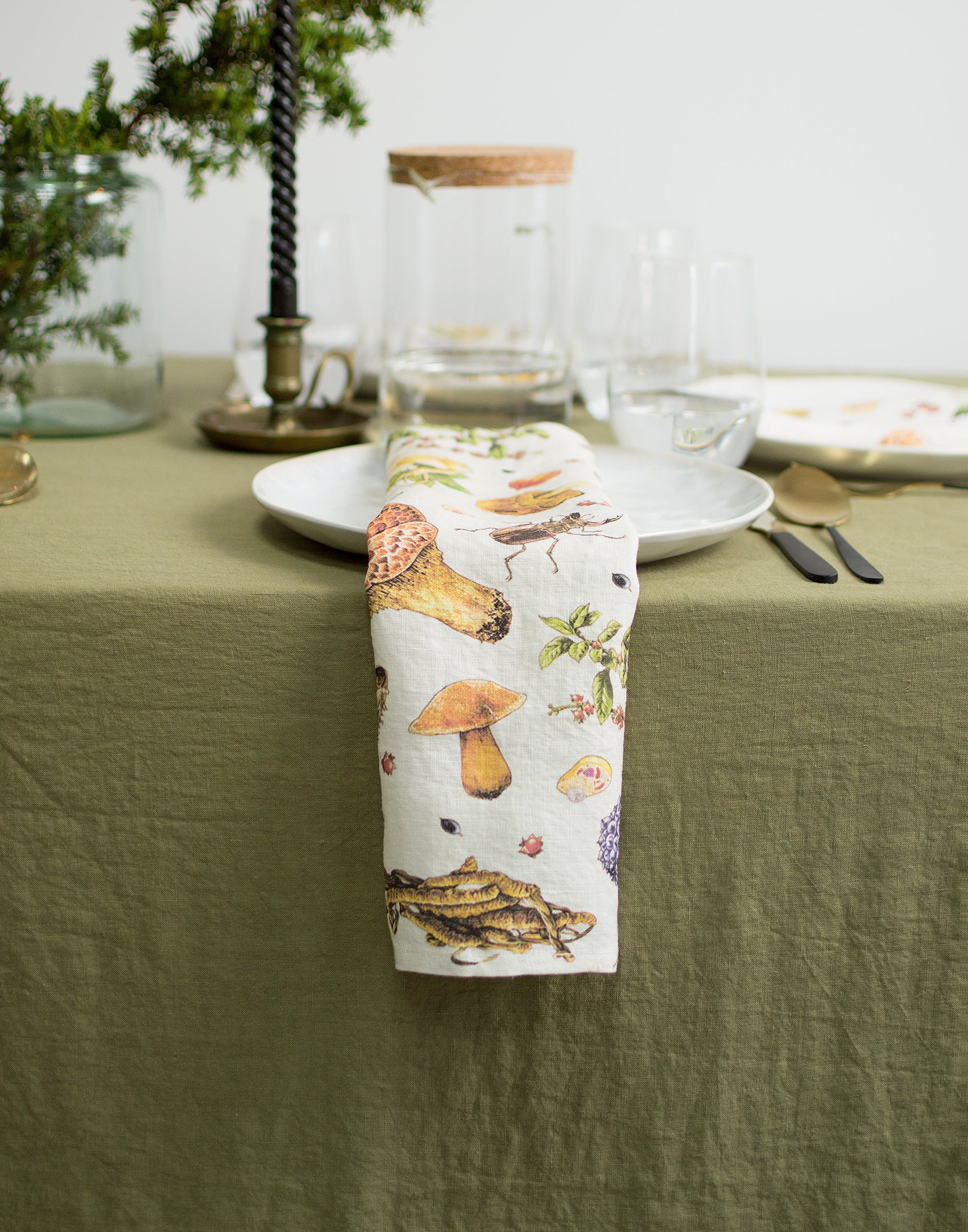 Linen tablecloth in Olive Green