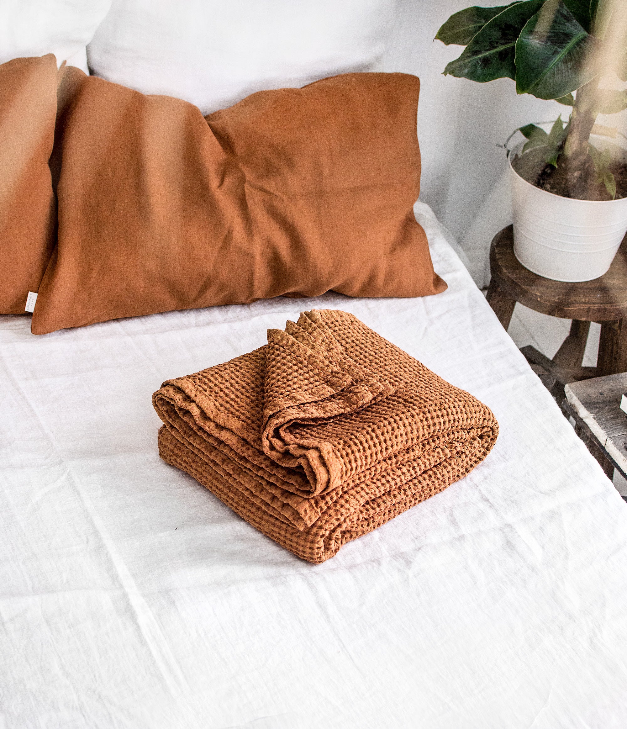 Waffle Blanket in Cinnamon