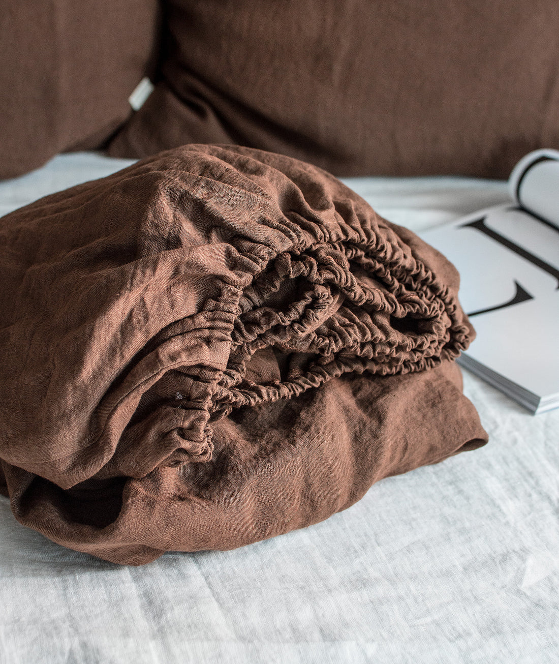 Linen Fitted Sheet in Walnut