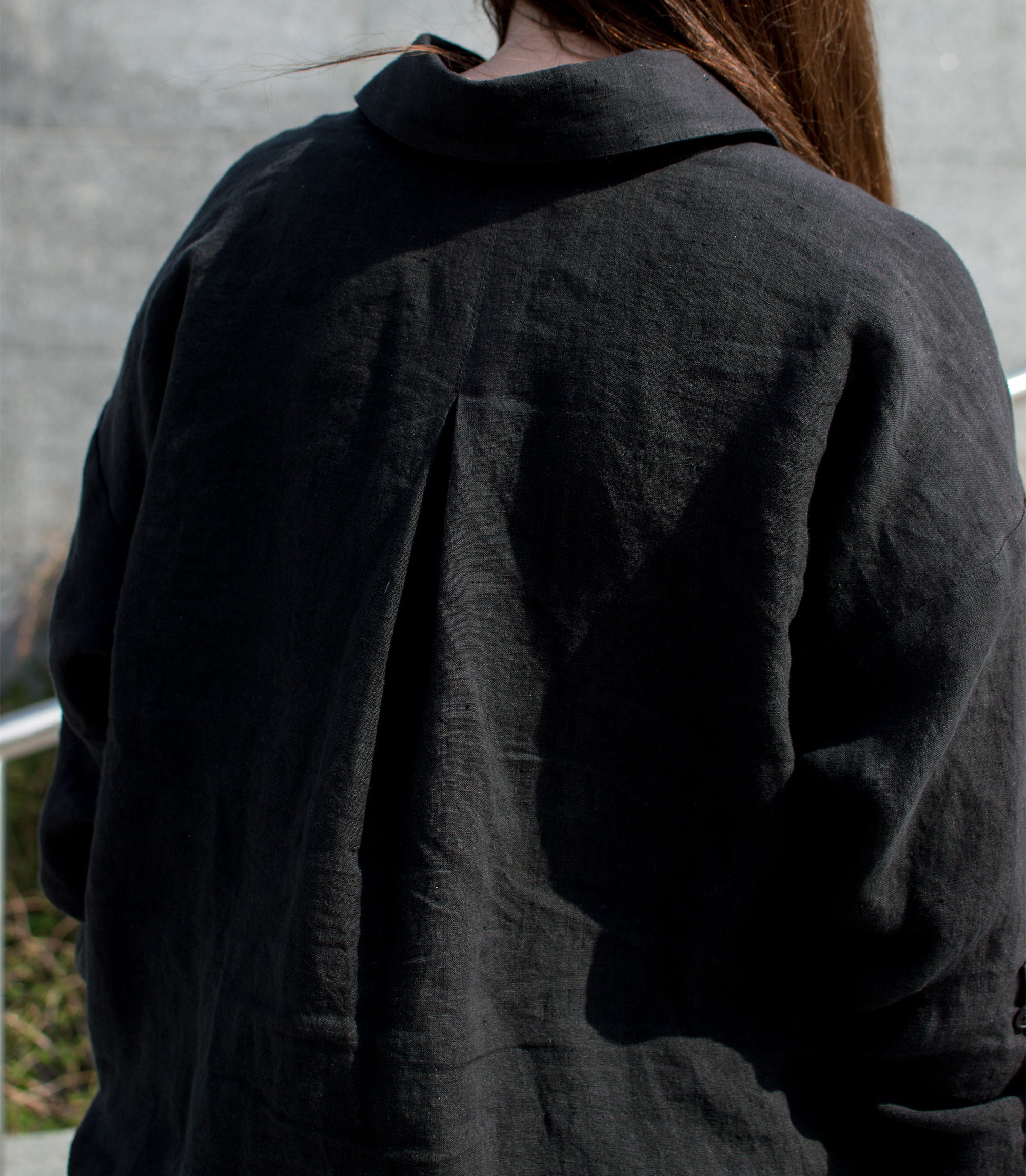 Oversized Linen Shirt AIRY in Space Black