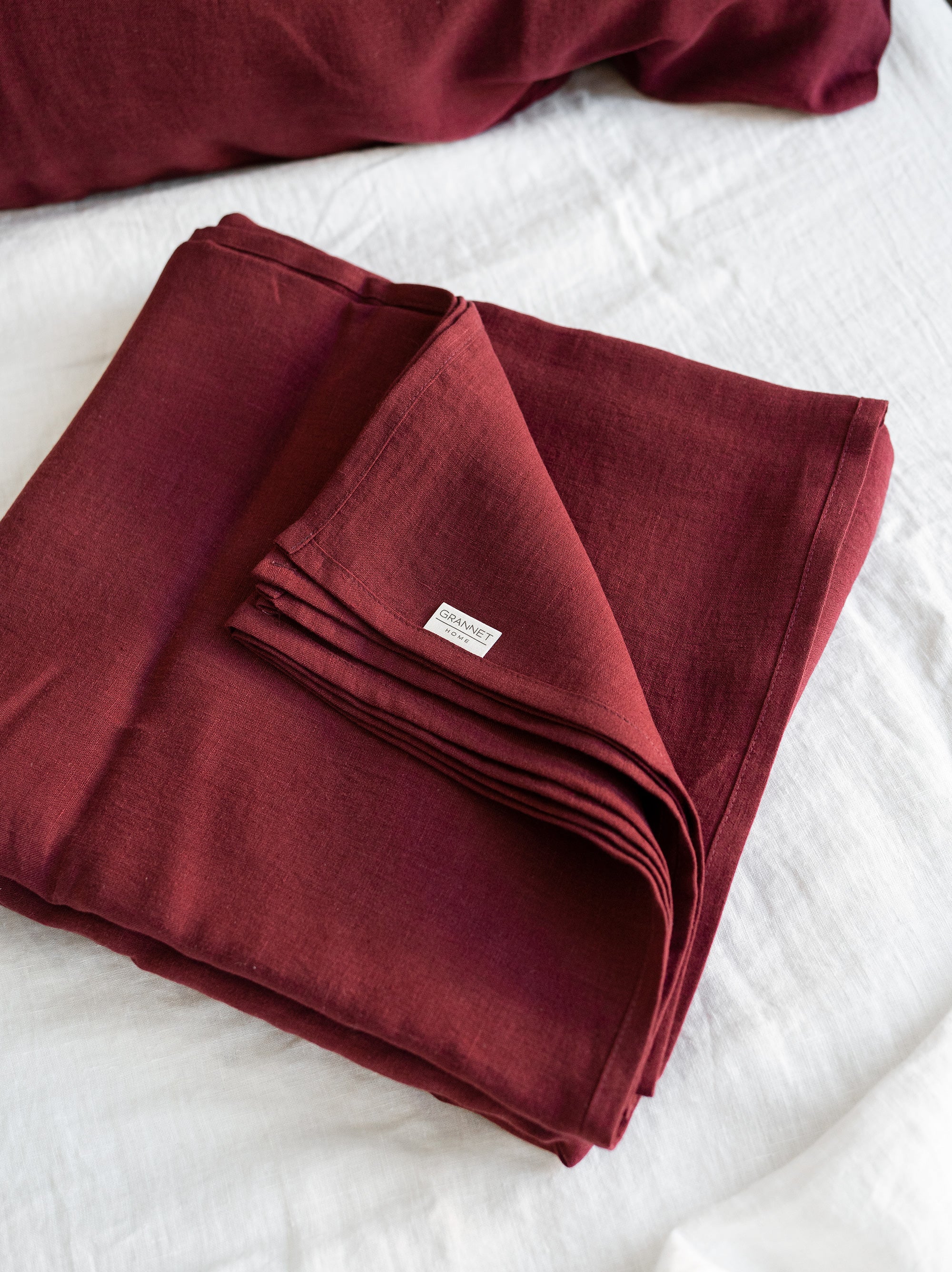 Linen Flat Sheet in Maroon