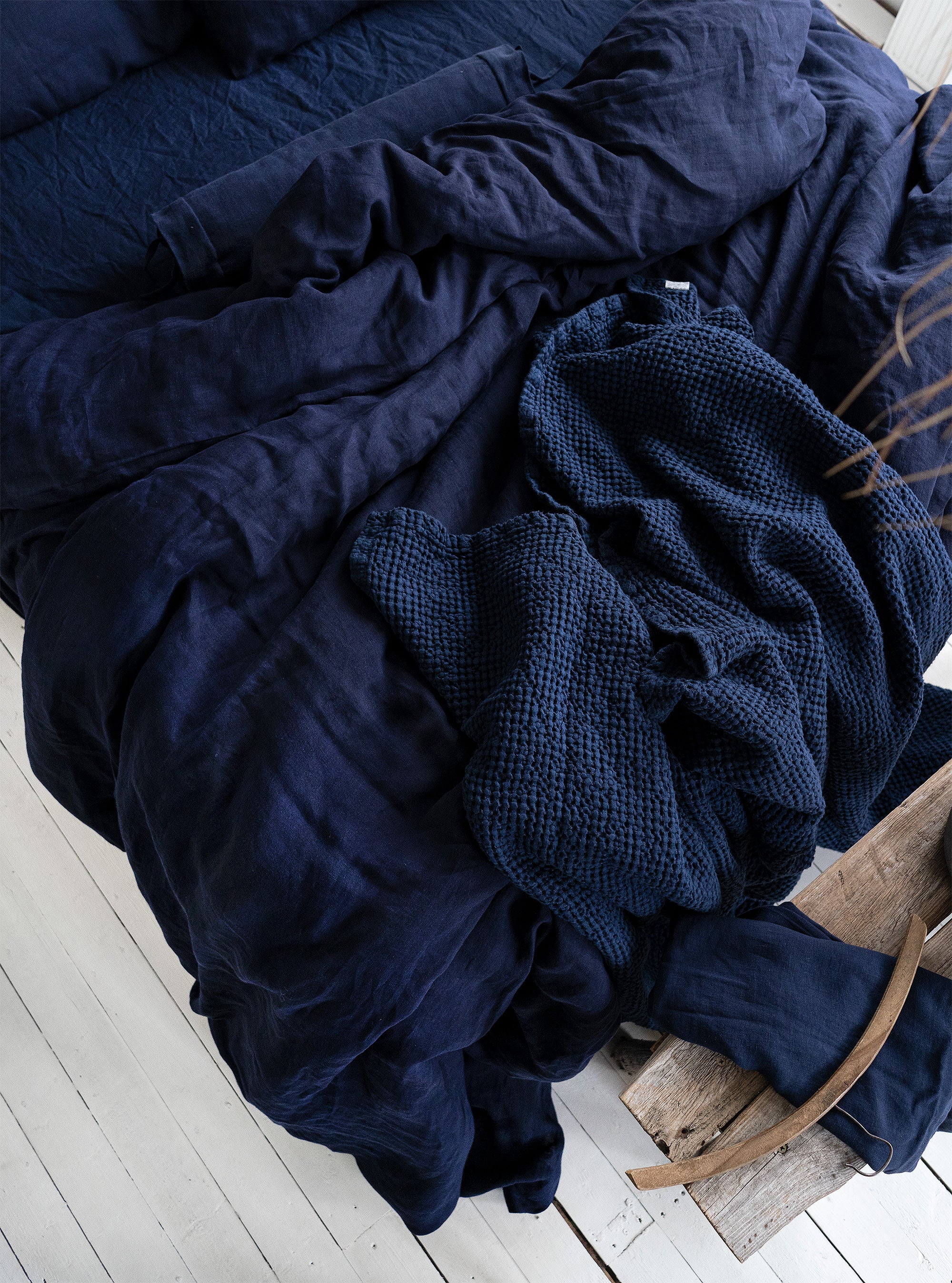 Linen Bedding Set in Midnight Blue - Duvet Cover & 2 Pillowcases