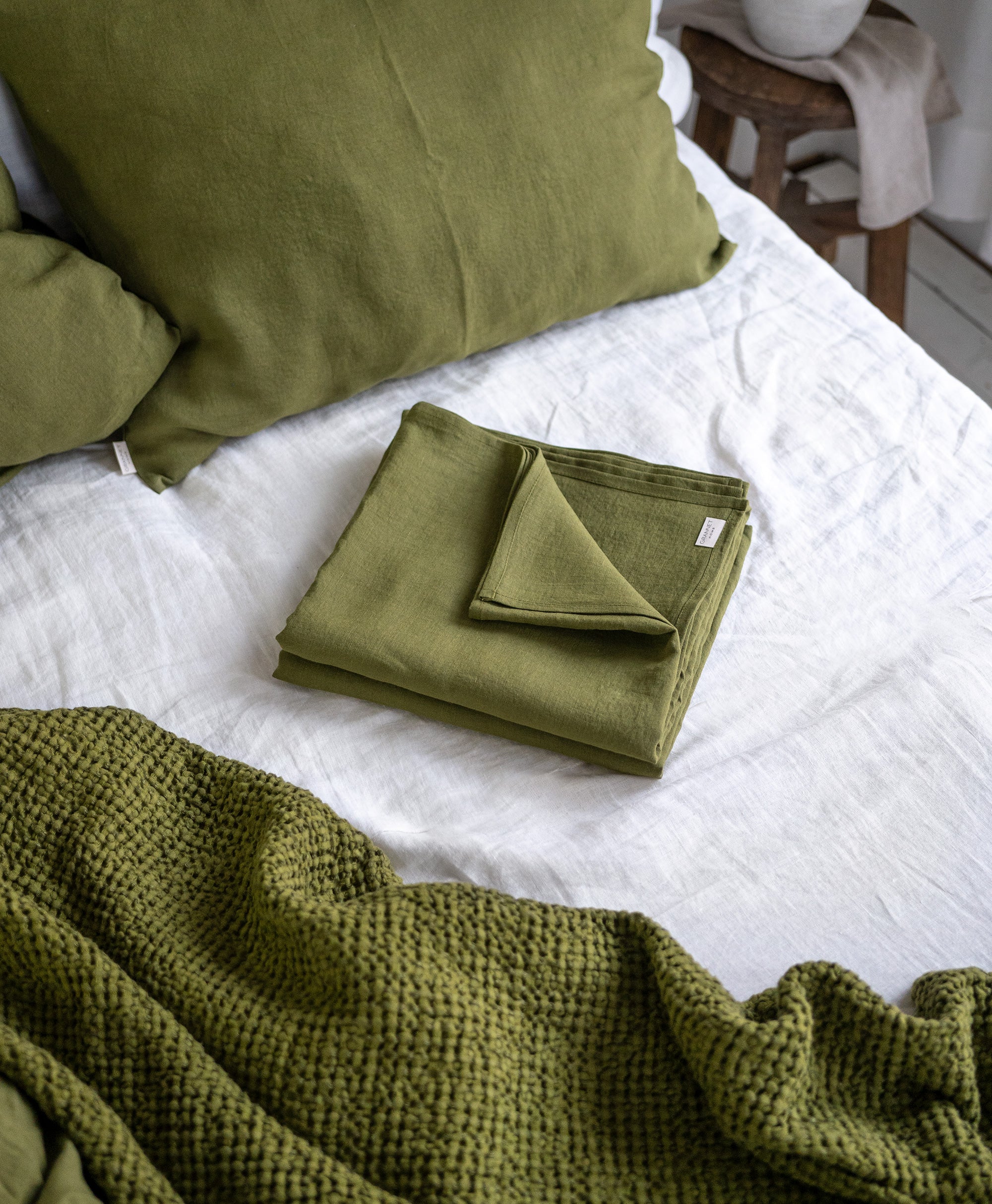 Linen Flat Sheet in Moss Green