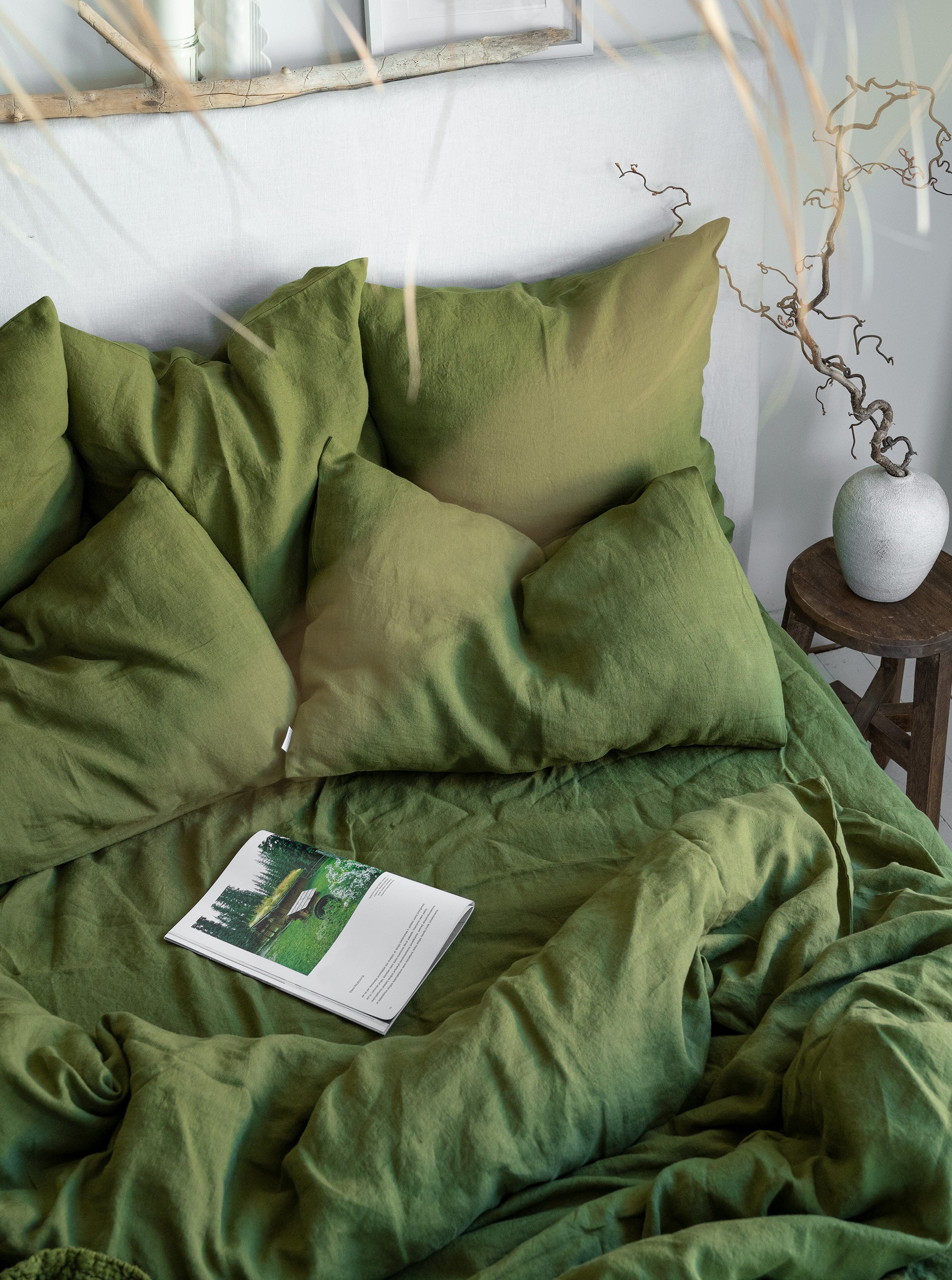 Linen Fitted Sheet in Moss Green