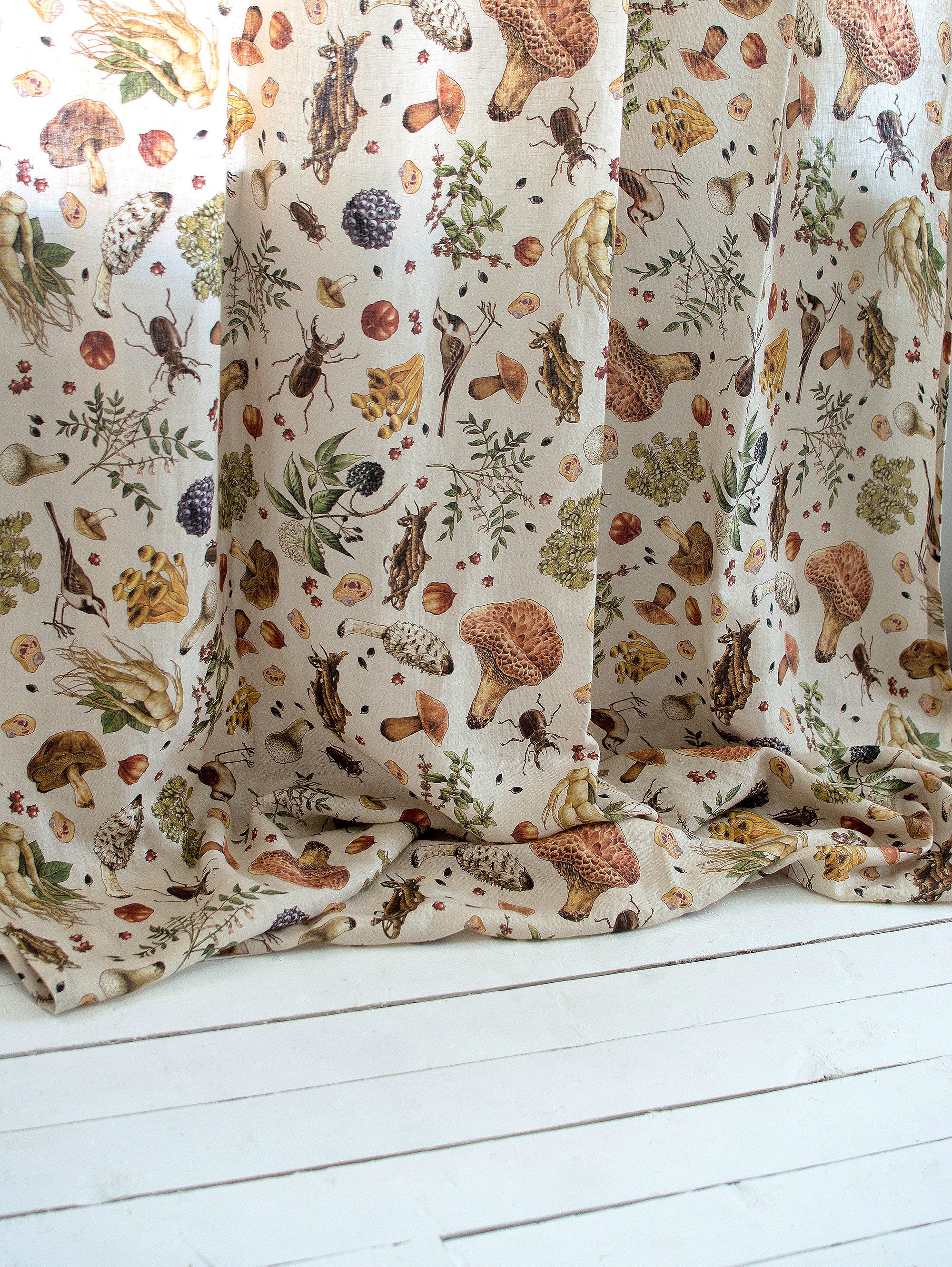 Linen Curtains in Mushroom