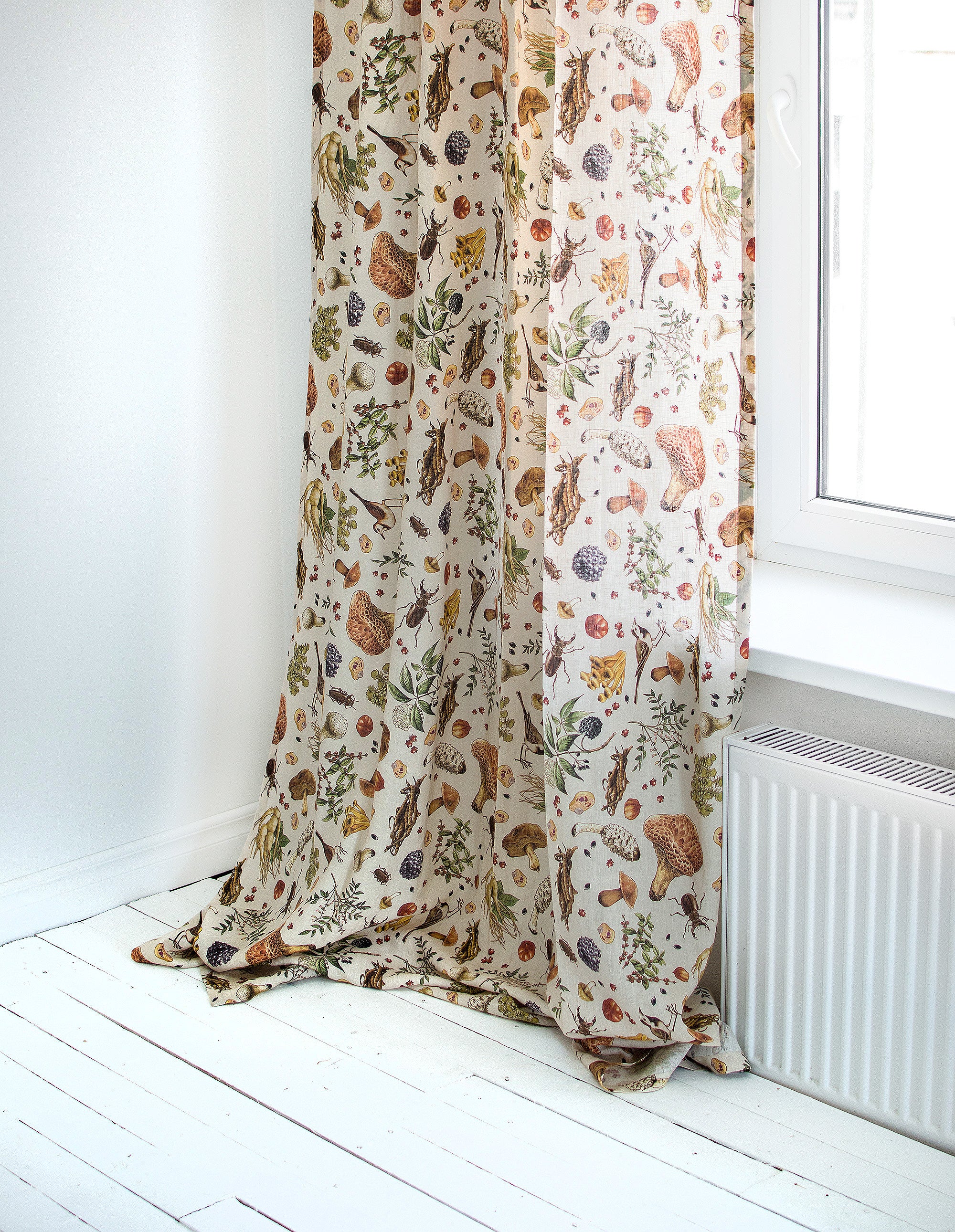 Linen Curtains in Mushroom