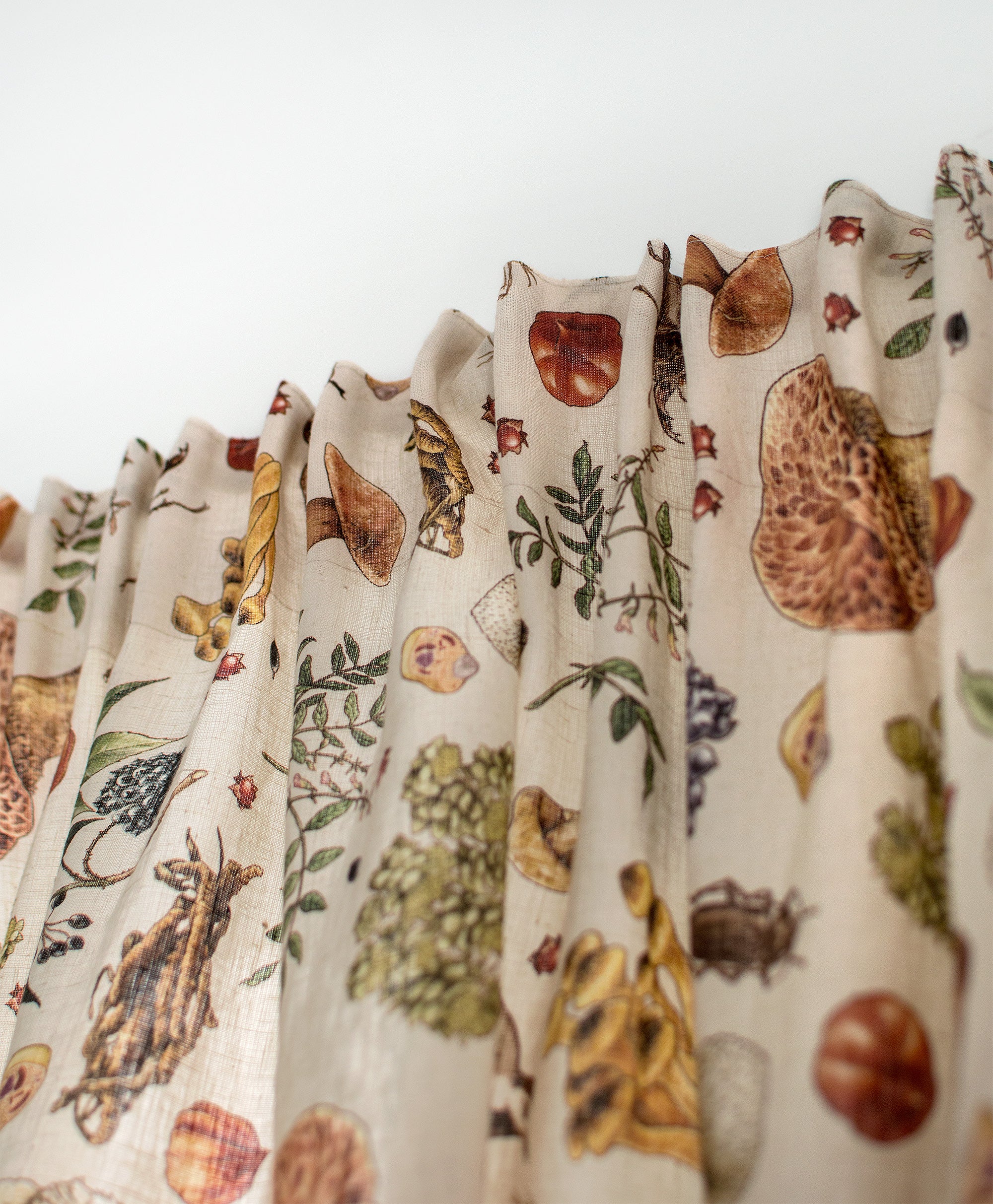 Linen Curtains in Mushroom