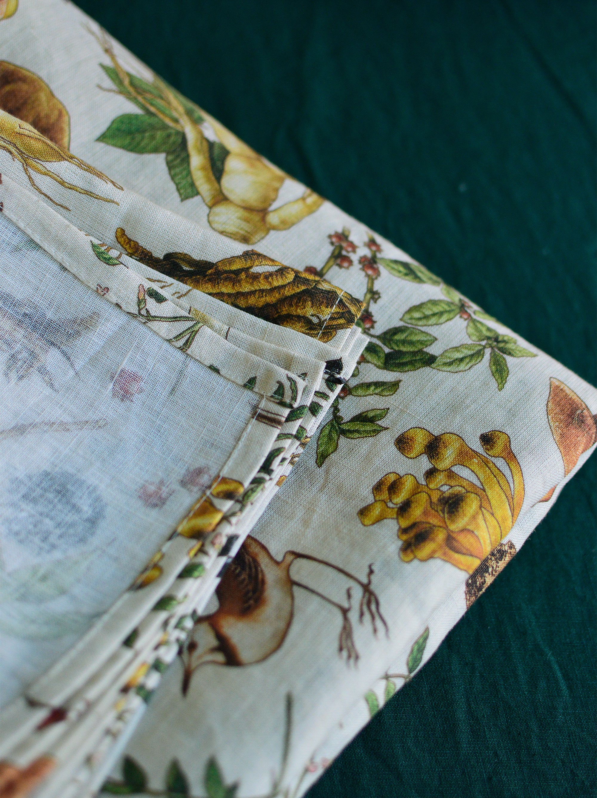 Linen Flat Sheet in Mushroom pattern