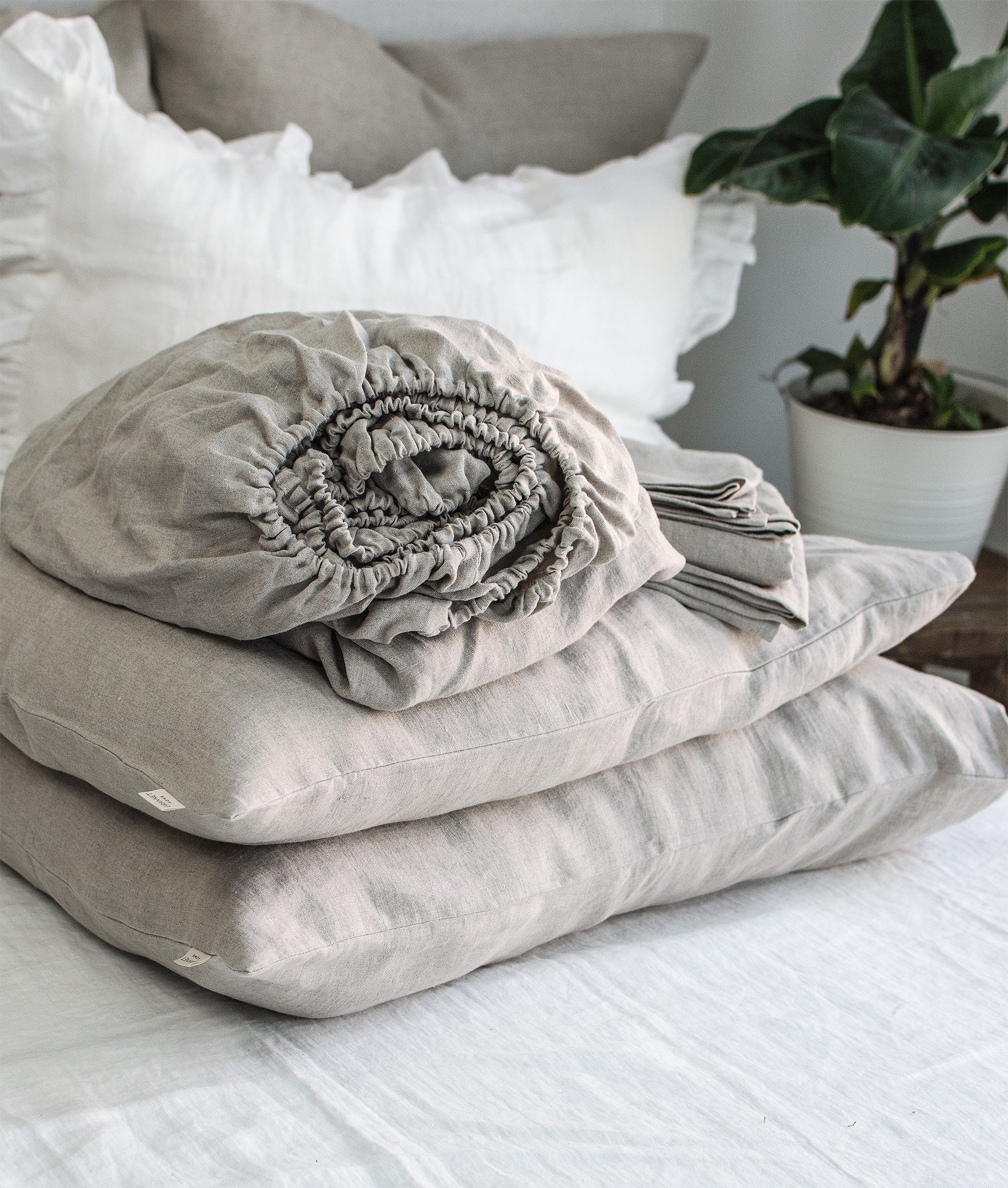 Linen Sheet Set in Natural (Oatmeal)