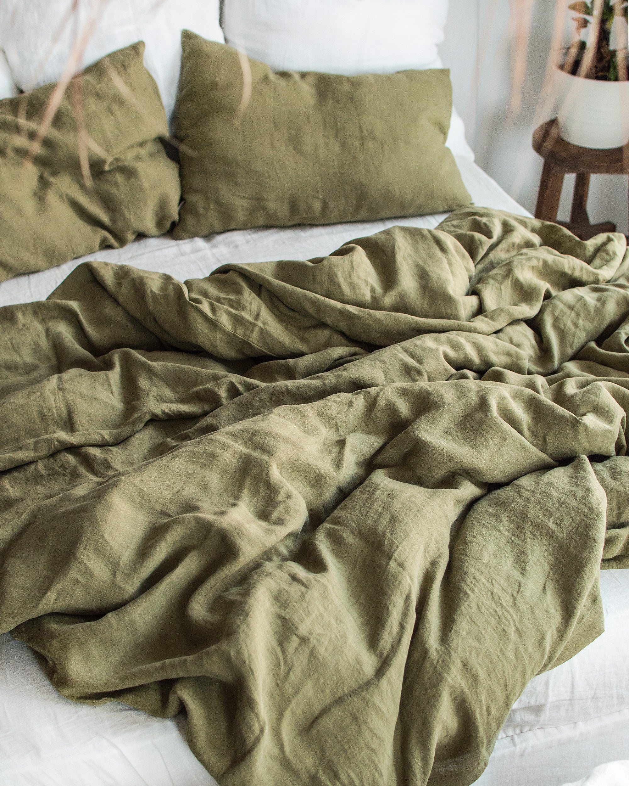 Linen Fitted Sheet in Olive Green