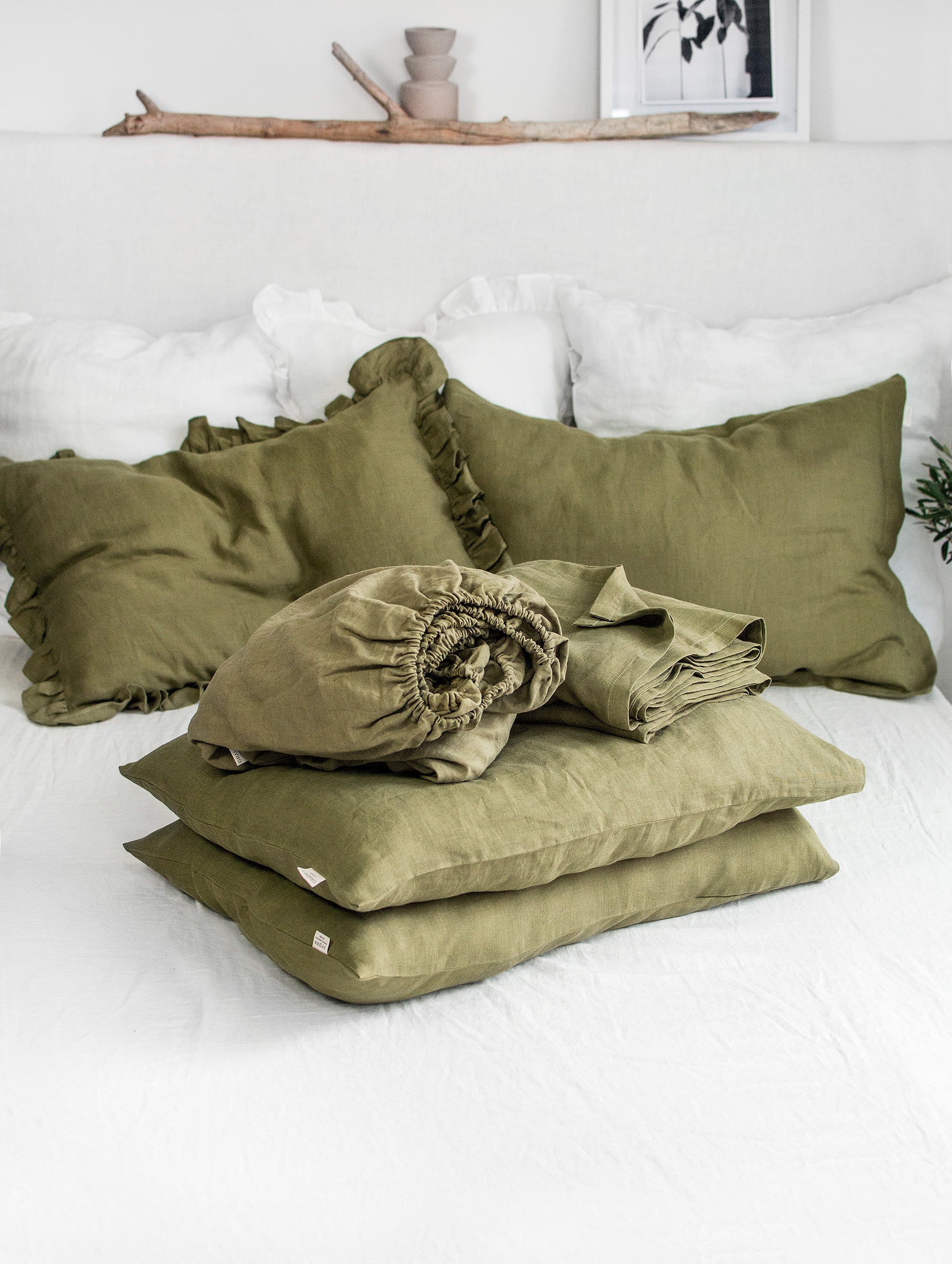 Linen Sheet Set in Olive Green