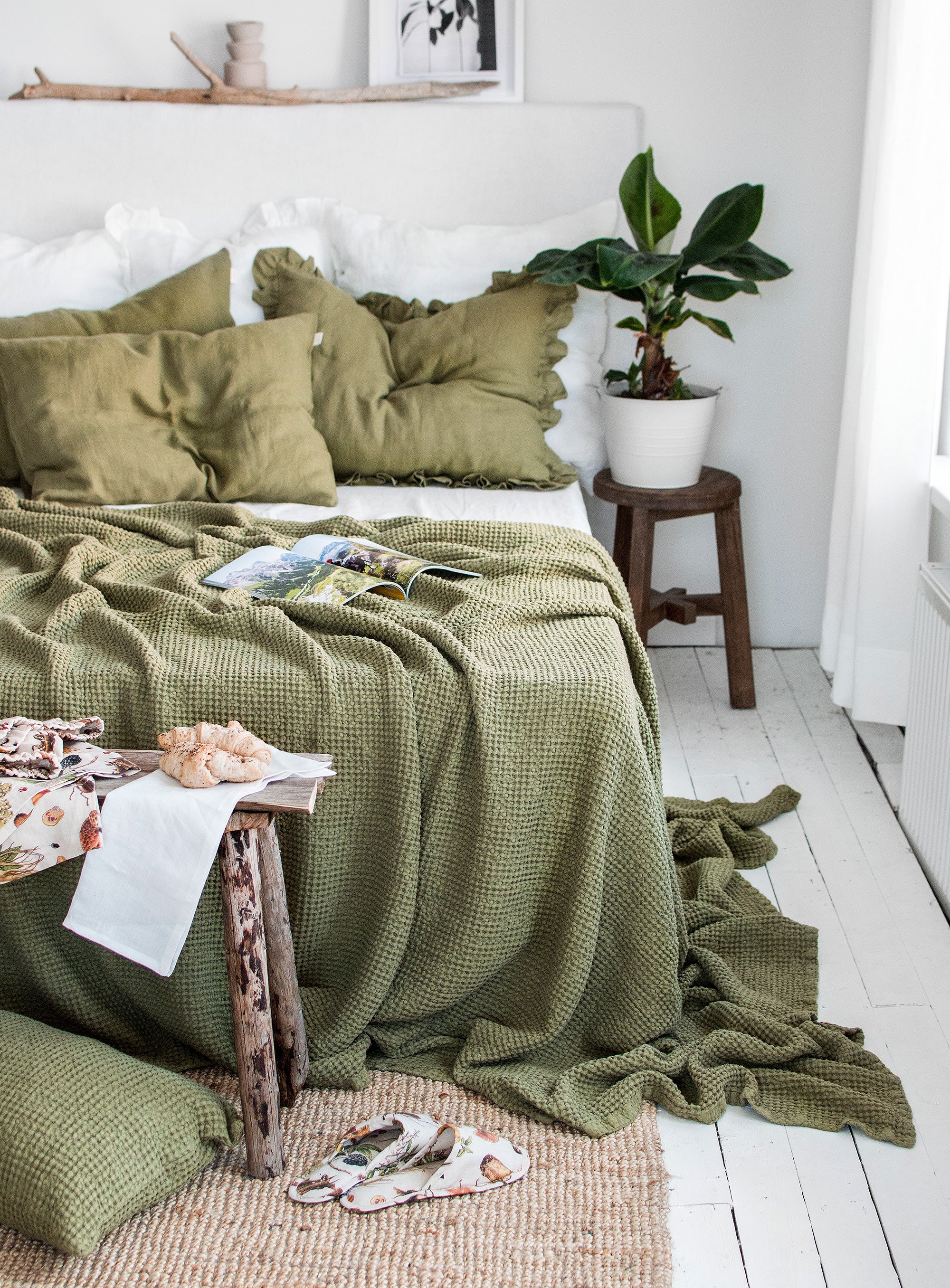 Waffle Blanket in Olive Green