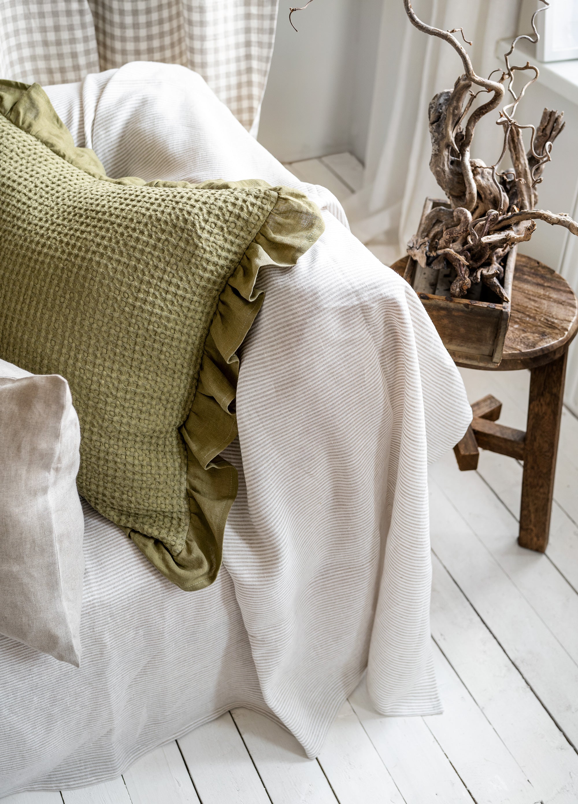 Linen Couch Cover in Pinstripe
