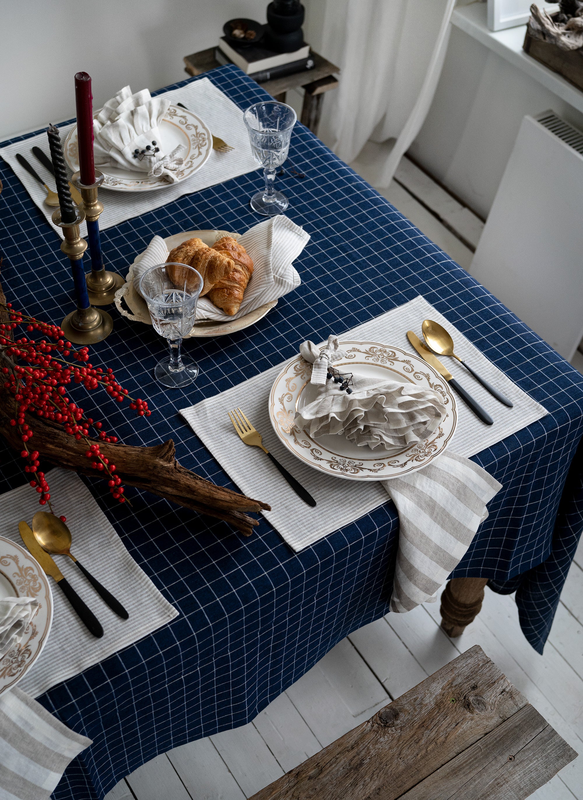 Linen Placemat in Pinstripes