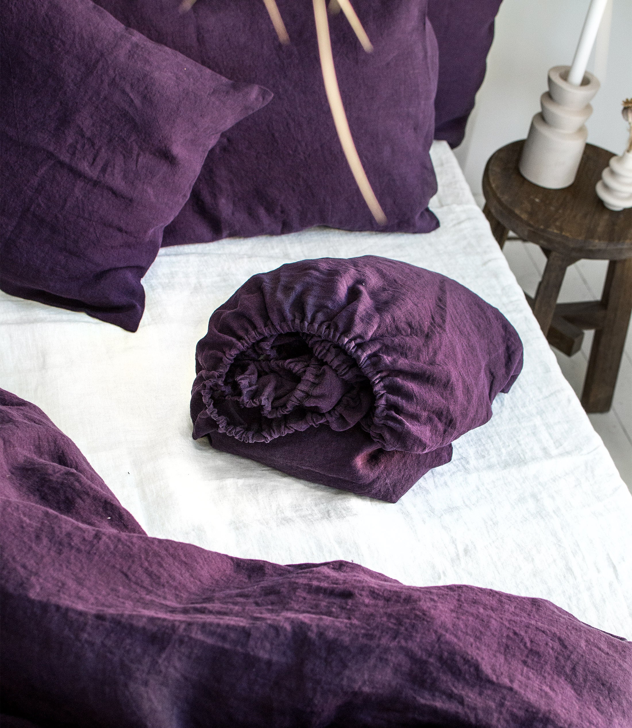 Linen Fitted Sheet in Plum