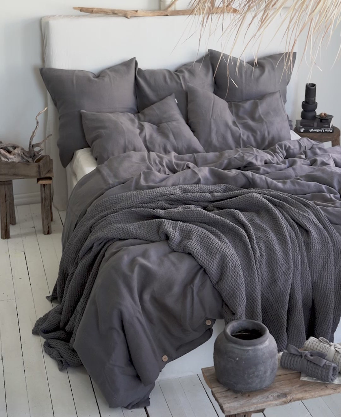 Linen Flat Sheet in Charcoal Gray