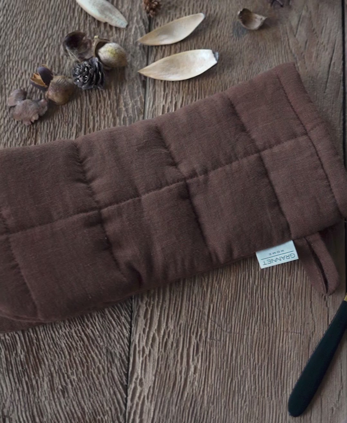 Oven Mitt Glove in Walnut