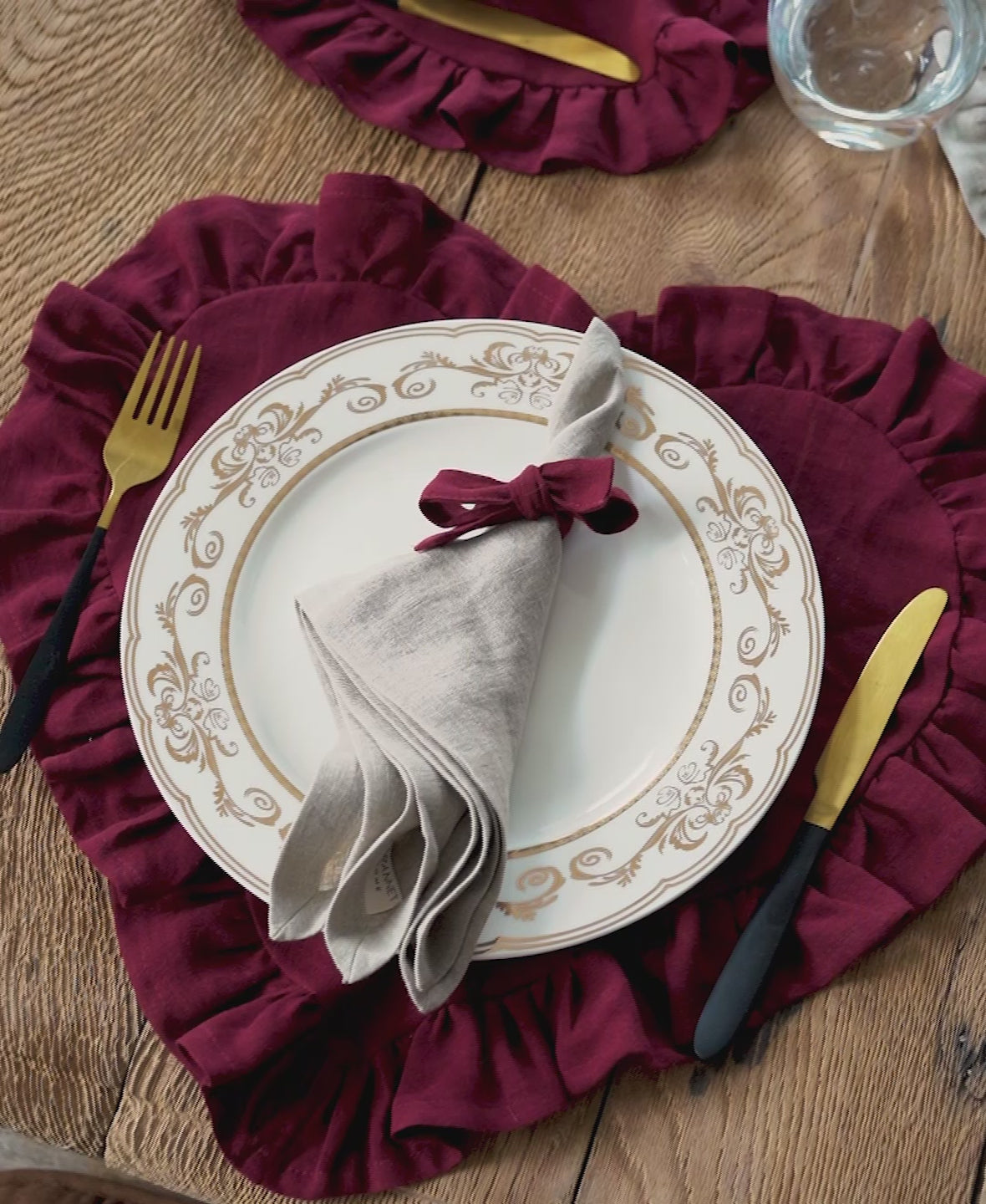 Ruffled Heart Linen Placemat in Maroon