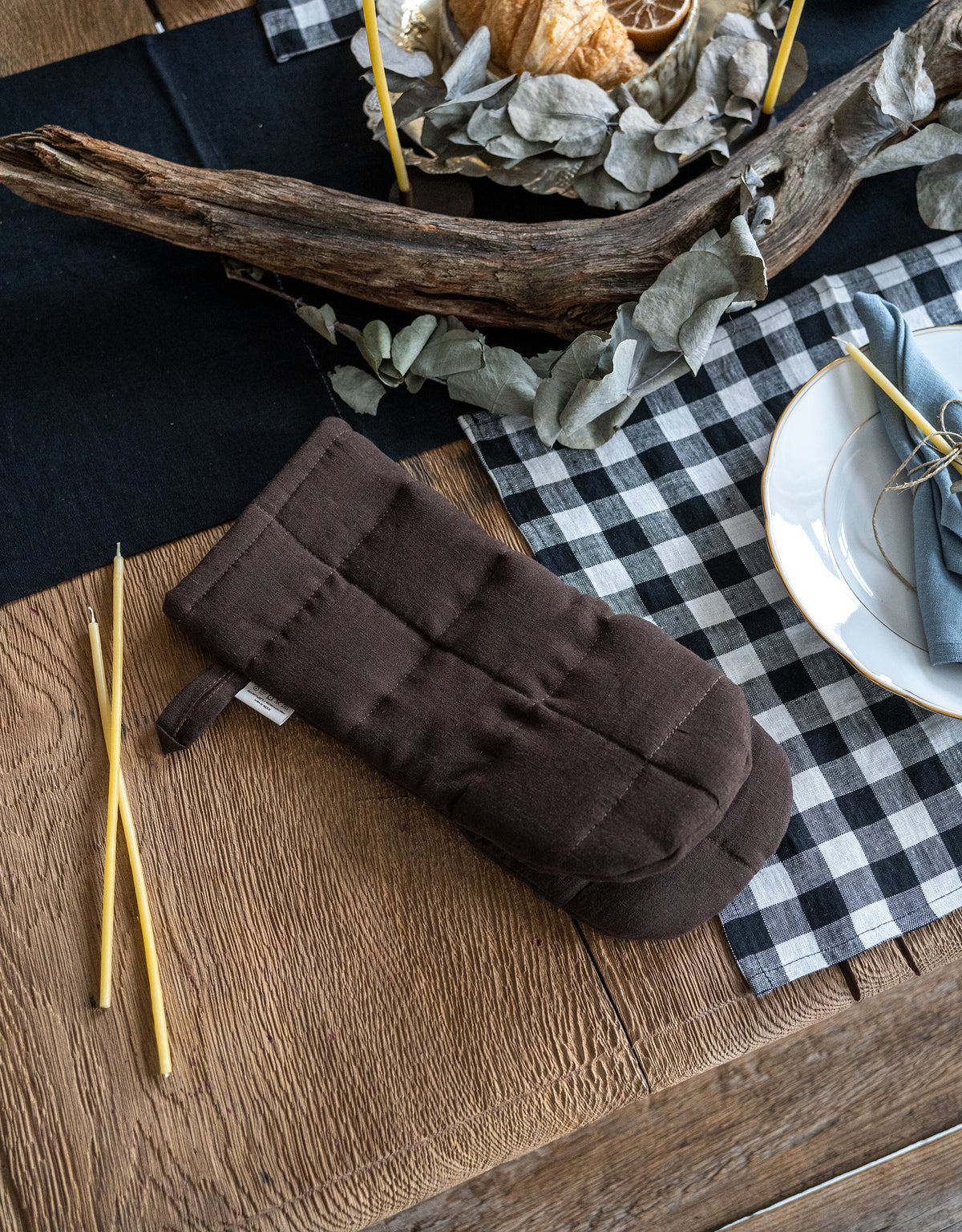 Oven Mitt Glove in Chocolate
