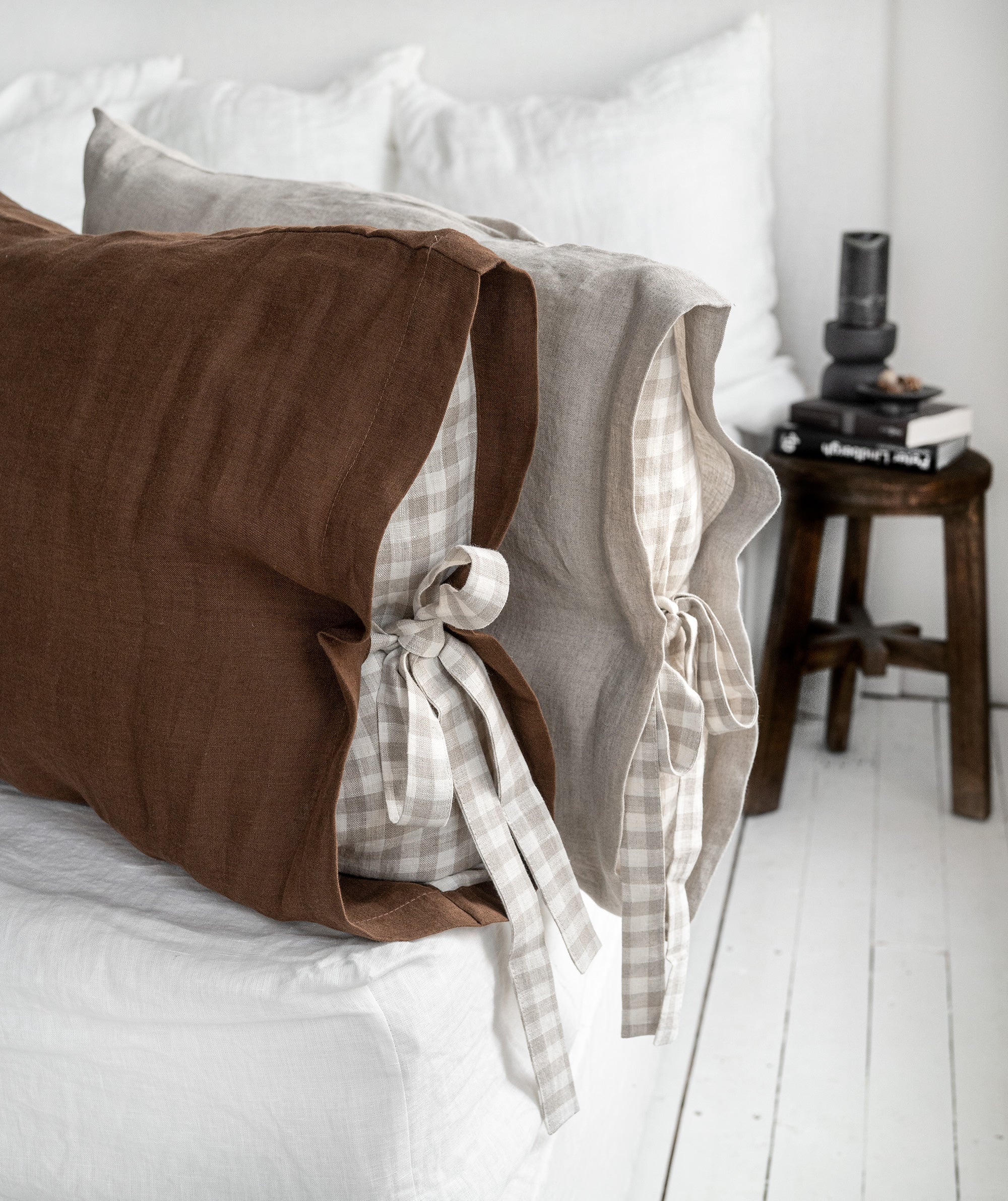 Linen Pillowcase with Gingham Ribbon