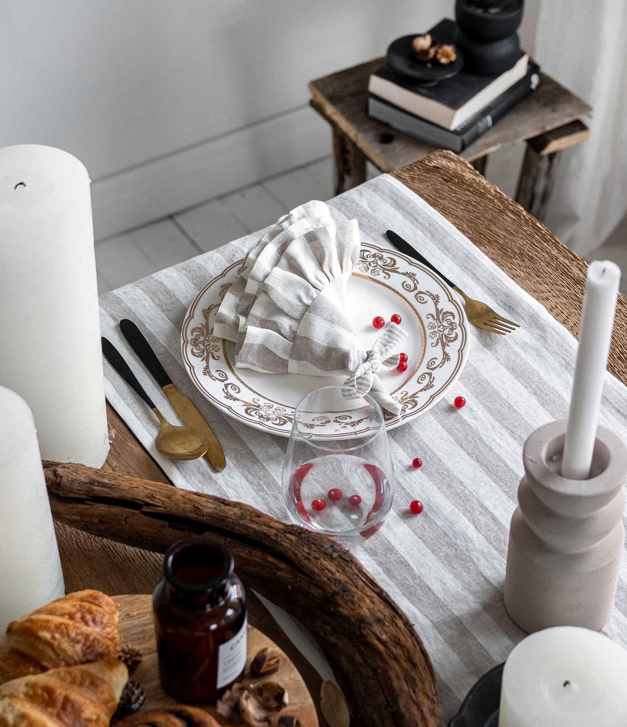Linen Table Runner in Natural Stripes