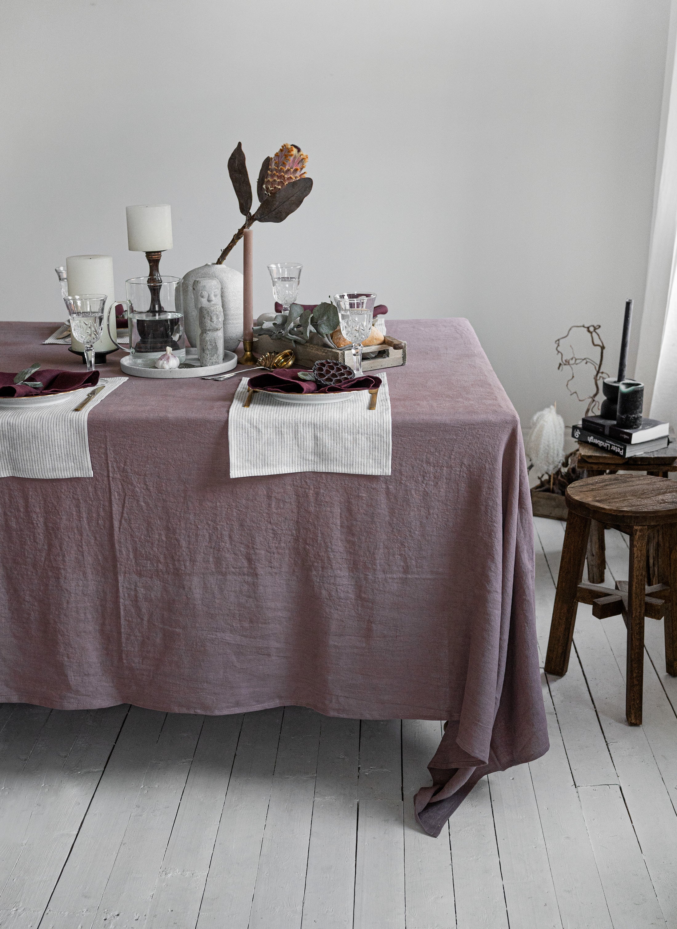 Linen tablecloth in Taupe