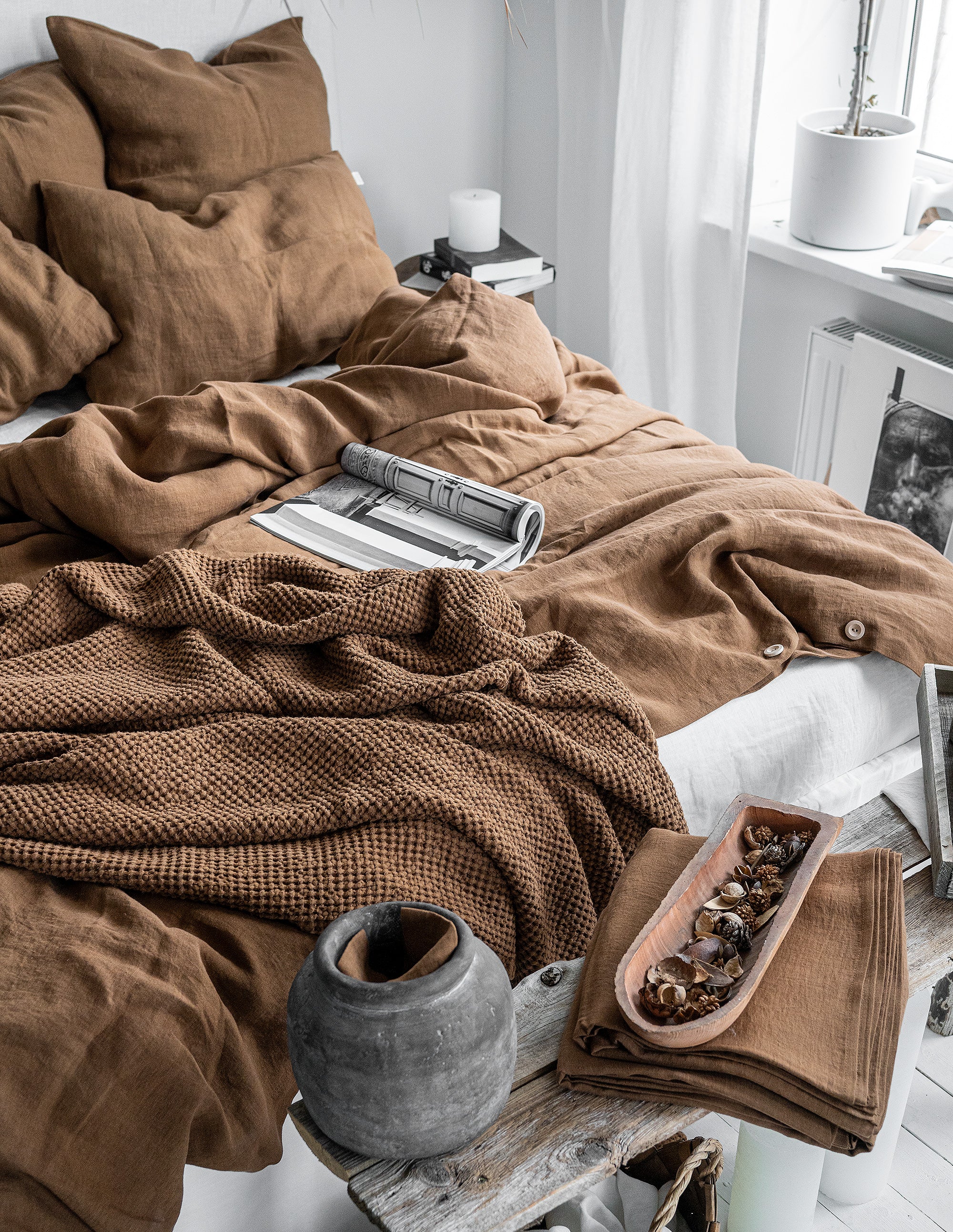 Linen Fitted Sheet in Tobacco