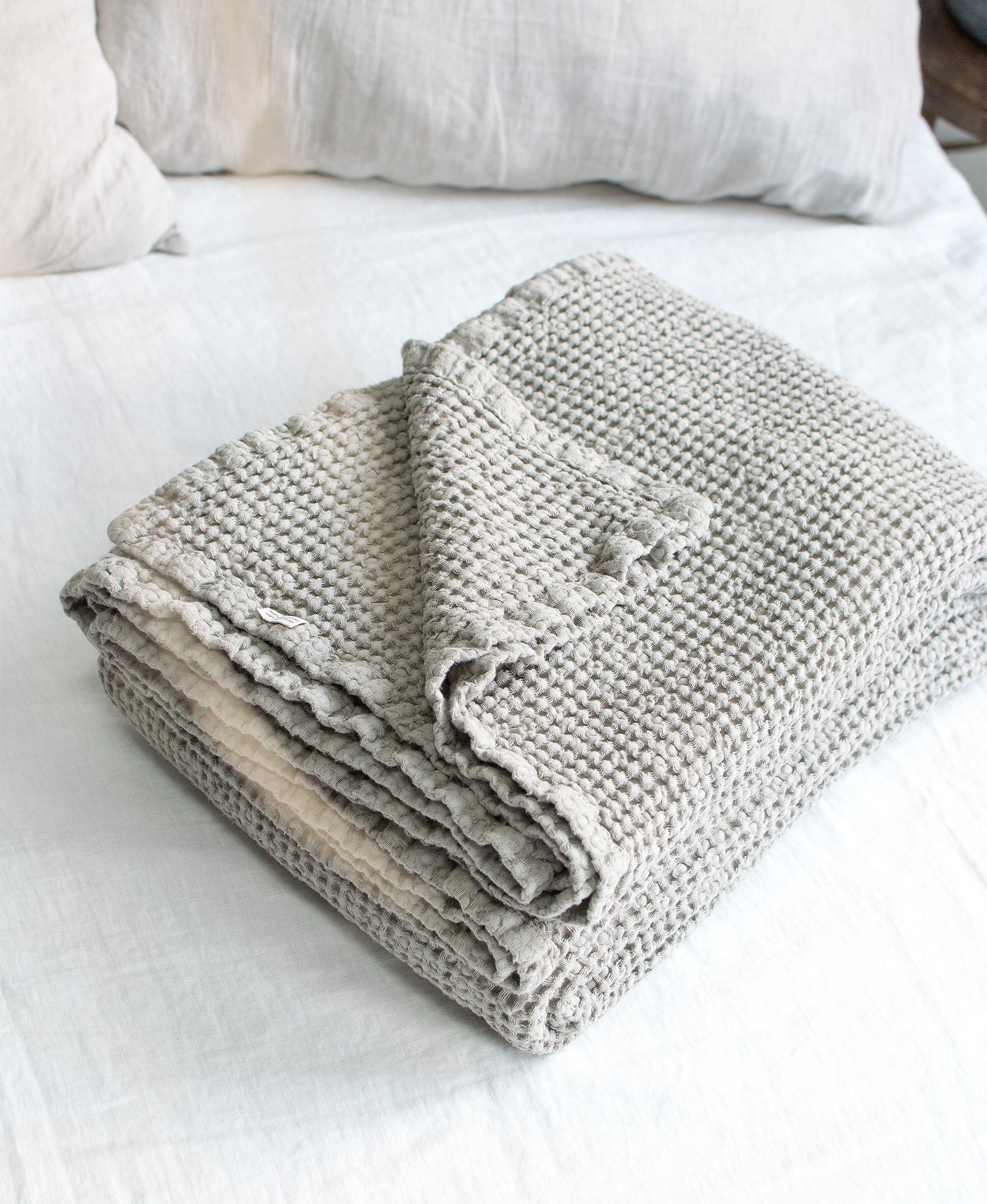 Waffle Blanket in Natural (Oatmeal)