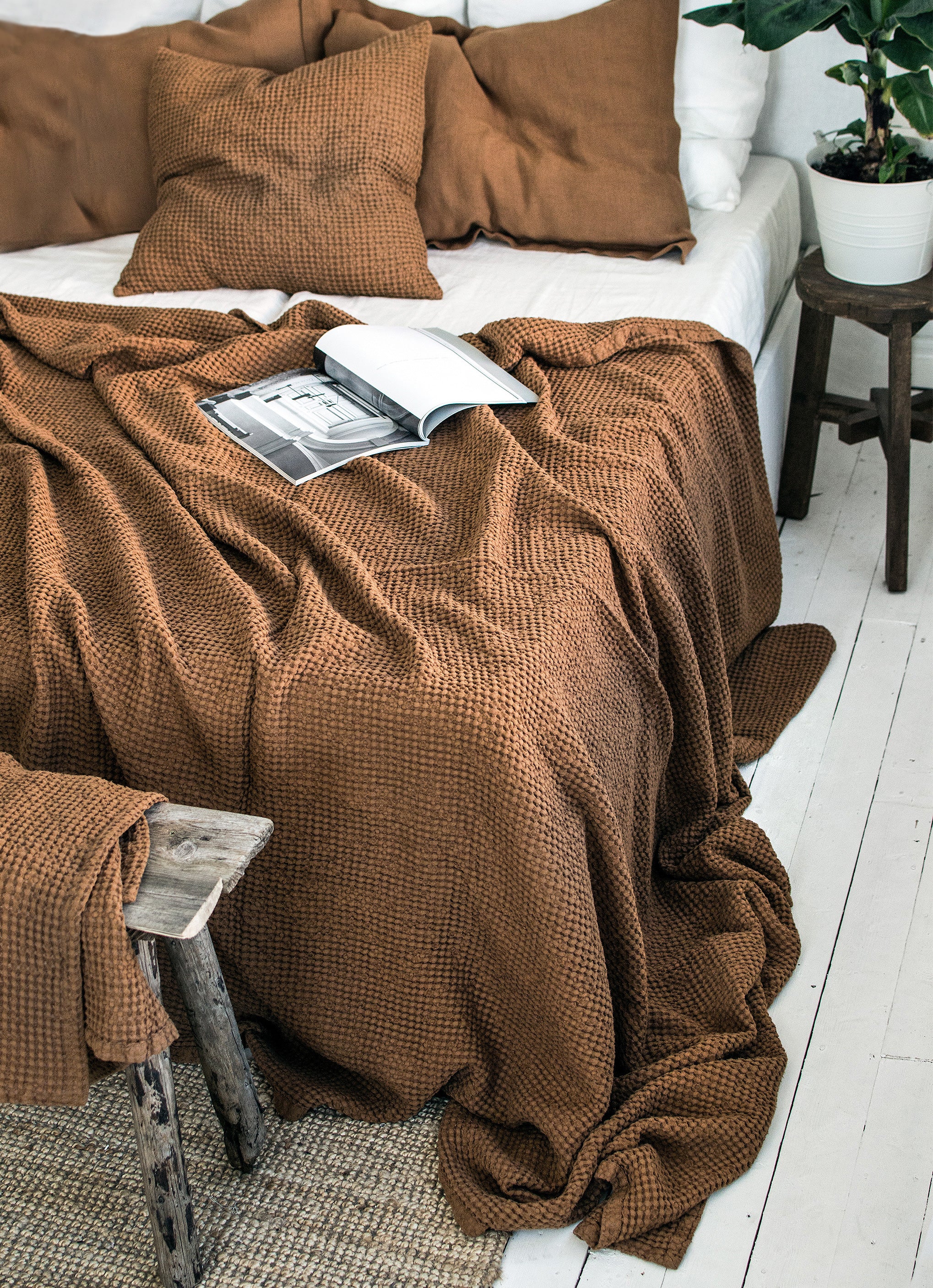 Waffle Blanket in Tobacco